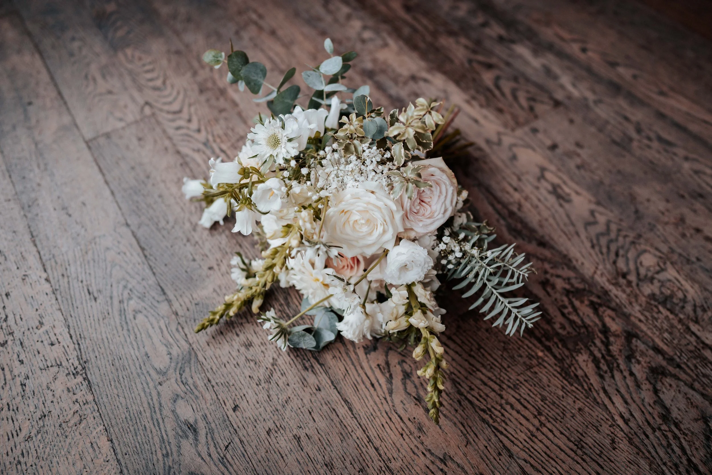 Declan & Nicole -- Inn On The Lake-21.jpg