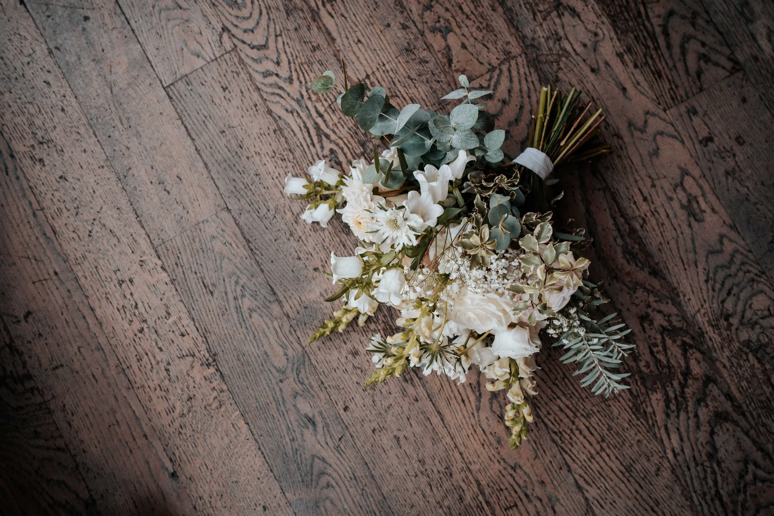 Declan & Nicole -- Inn On The Lake-22.jpg