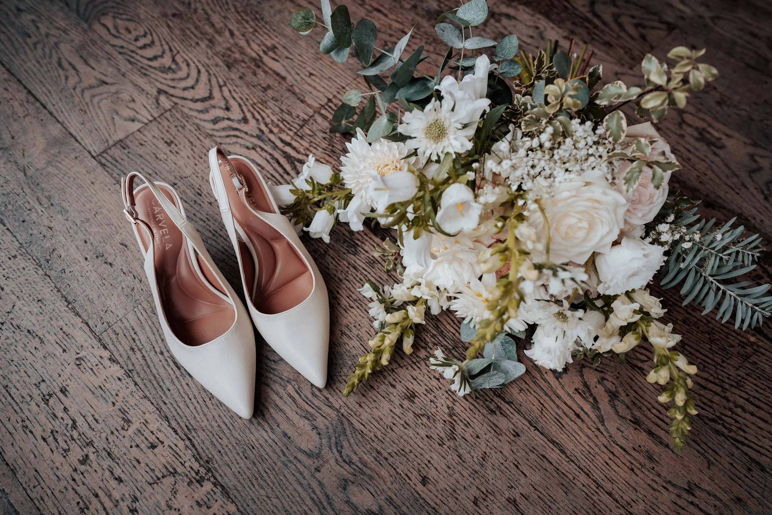 Declan & Nicole -- Inn On The Lake-24.jpg