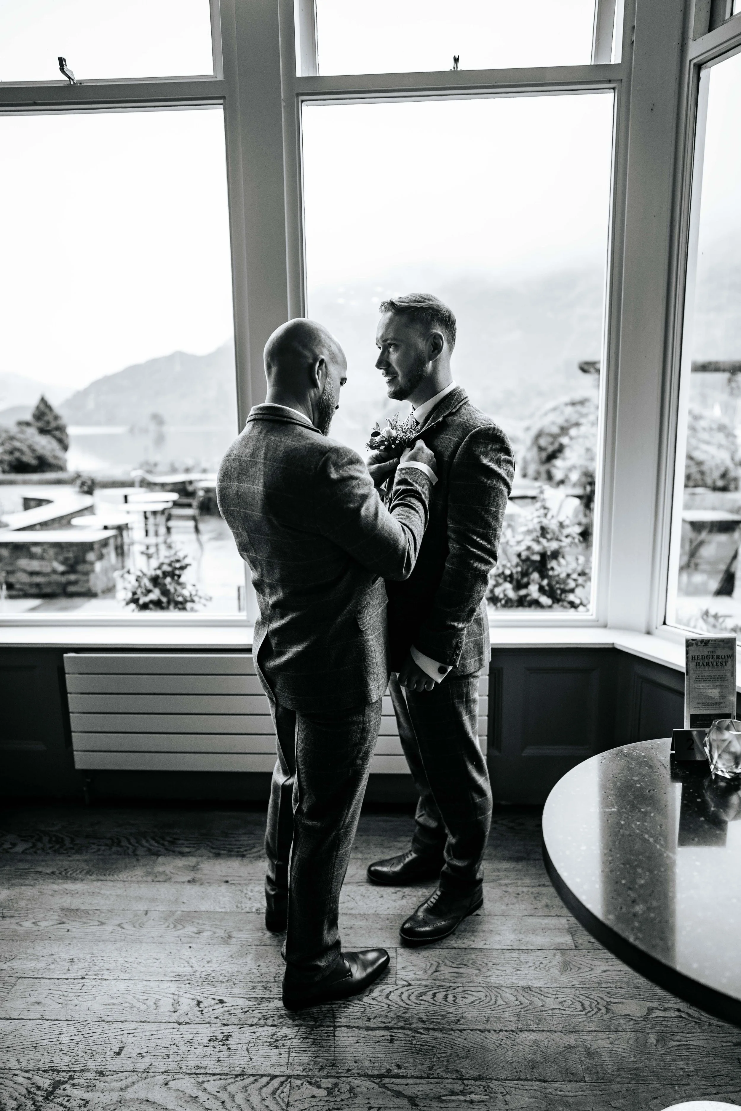 Declan & Nicole -- Inn On The Lake-39.jpg
