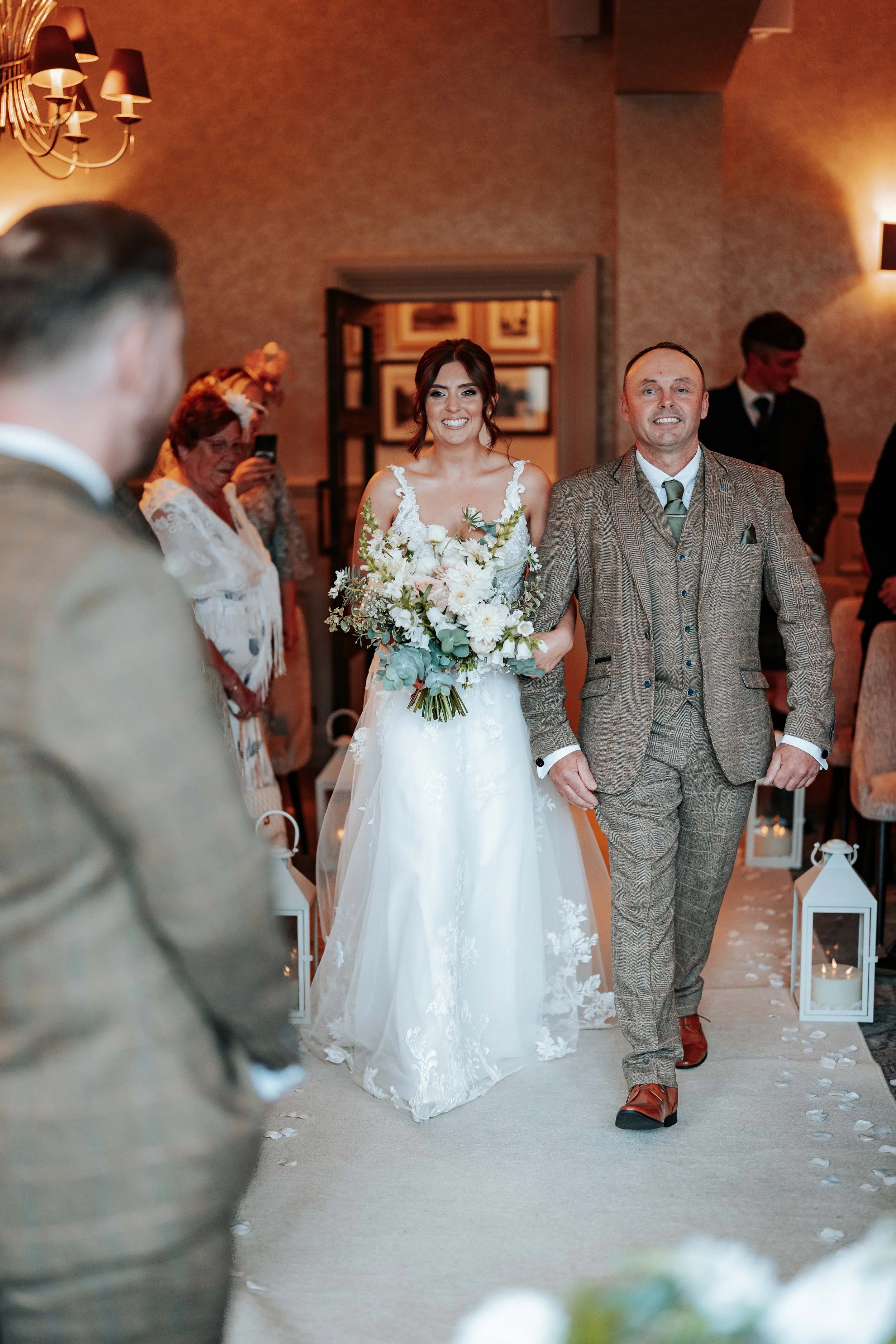 Declan & Nicole -- Inn On The Lake-114.jpg
