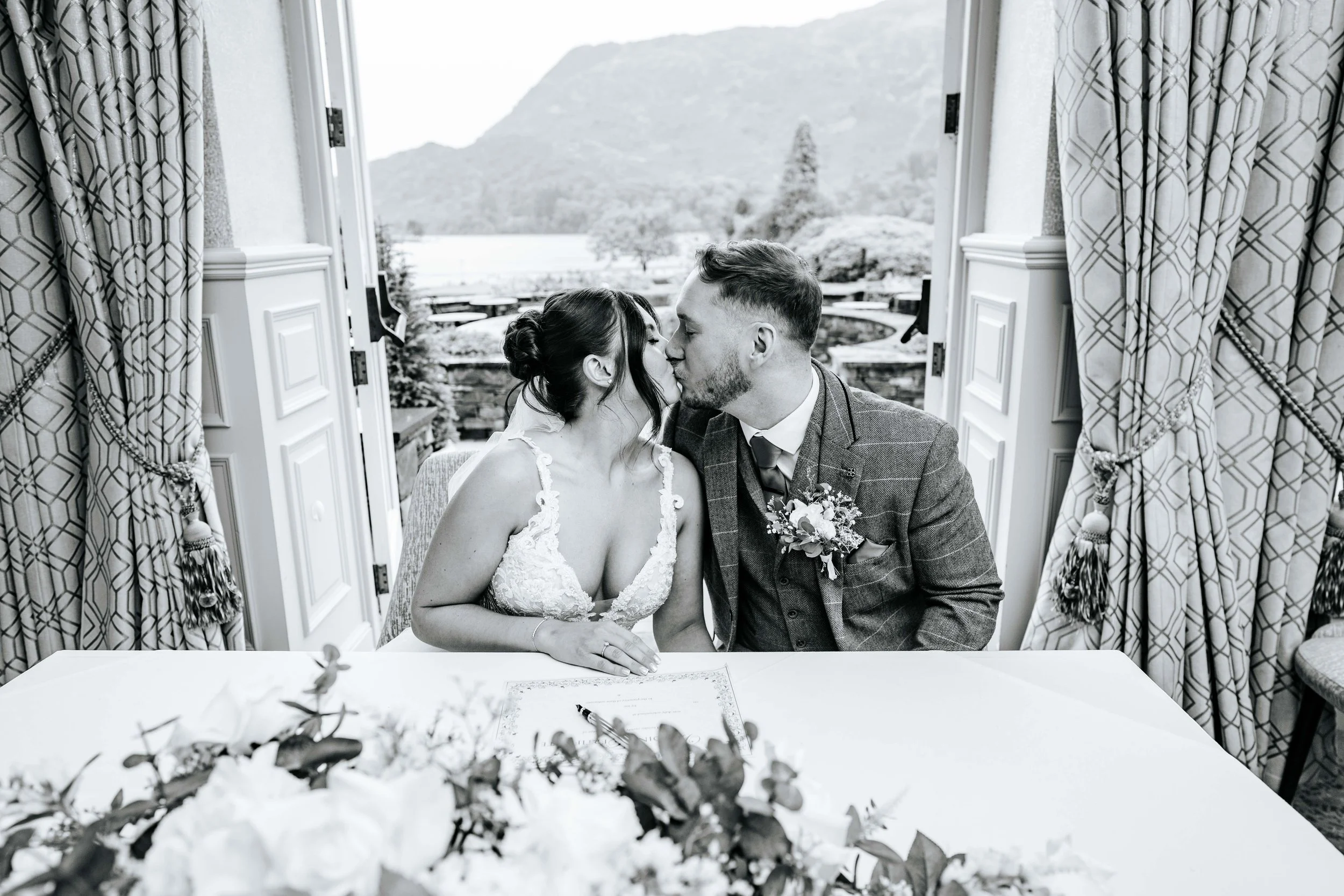 Declan & Nicole -- Inn On The Lake-150.jpg
