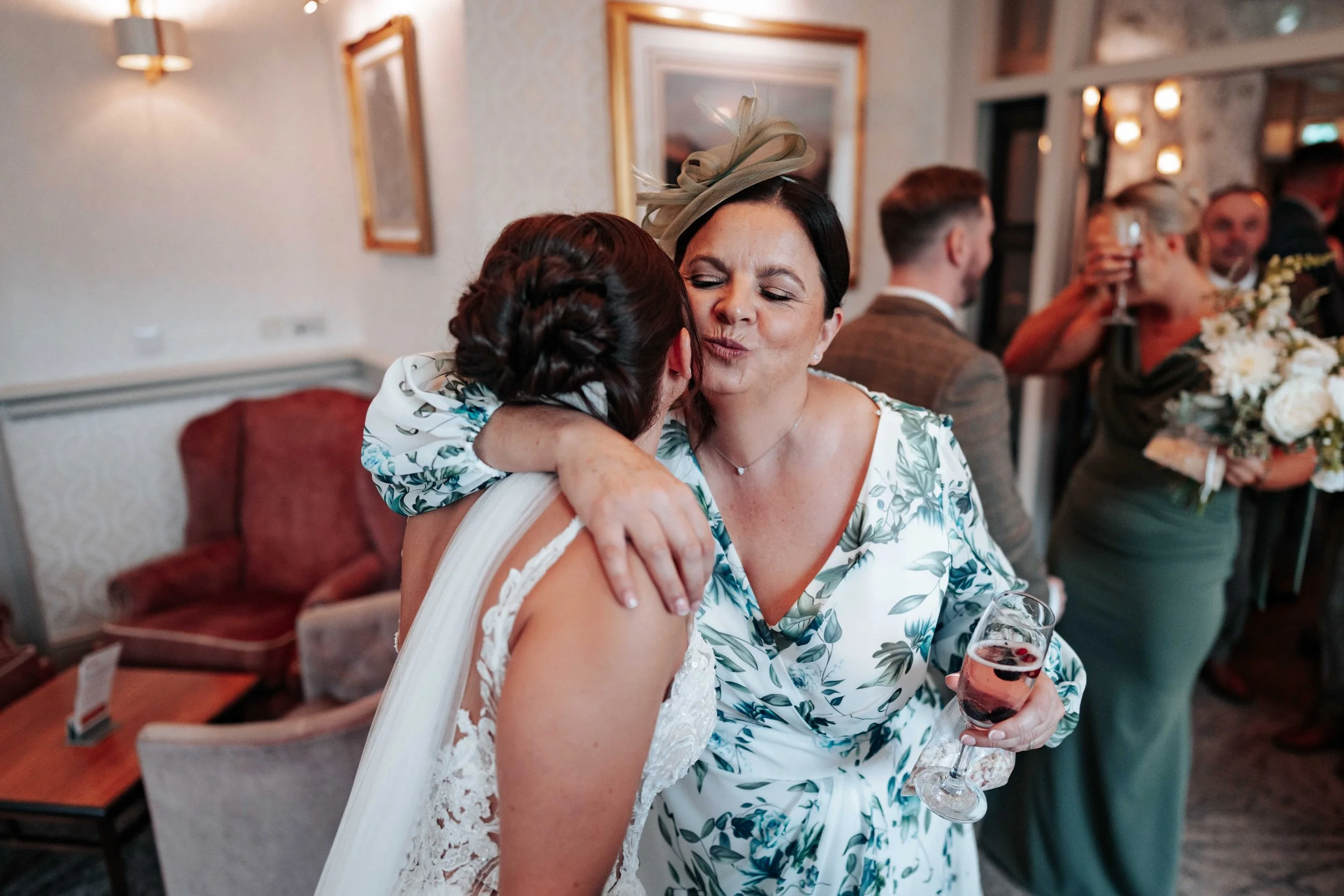 Declan & Nicole -- Inn On The Lake-156.jpg