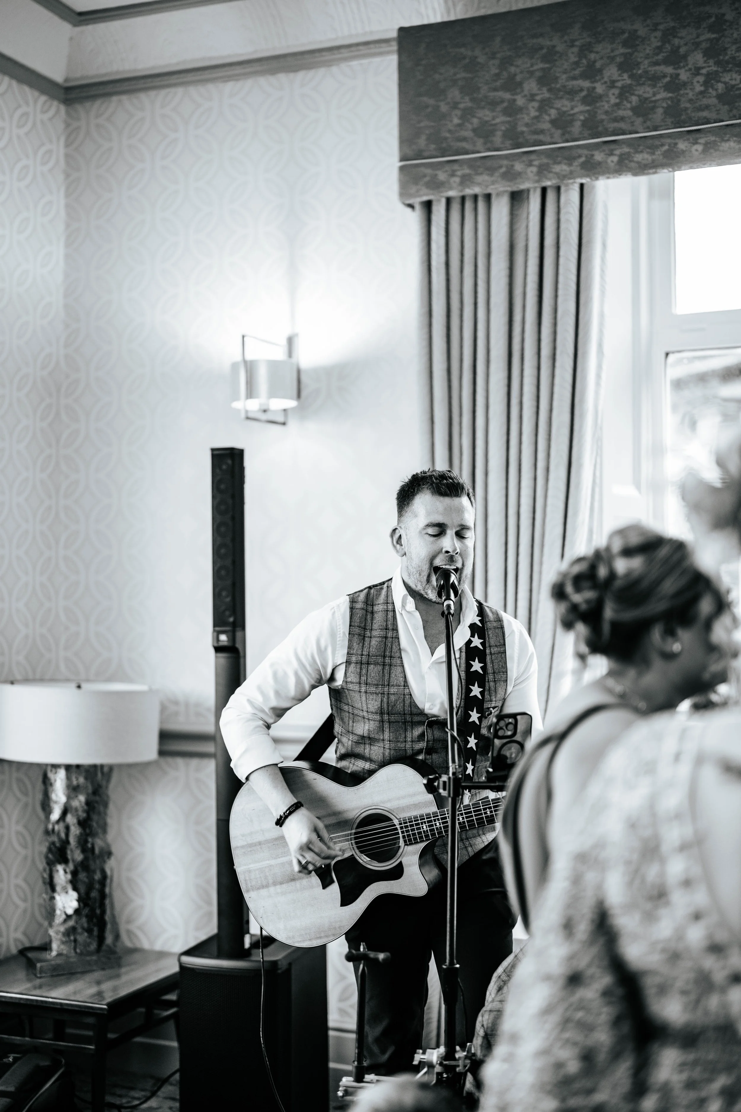 Declan & Nicole -- Inn On The Lake-166.jpg