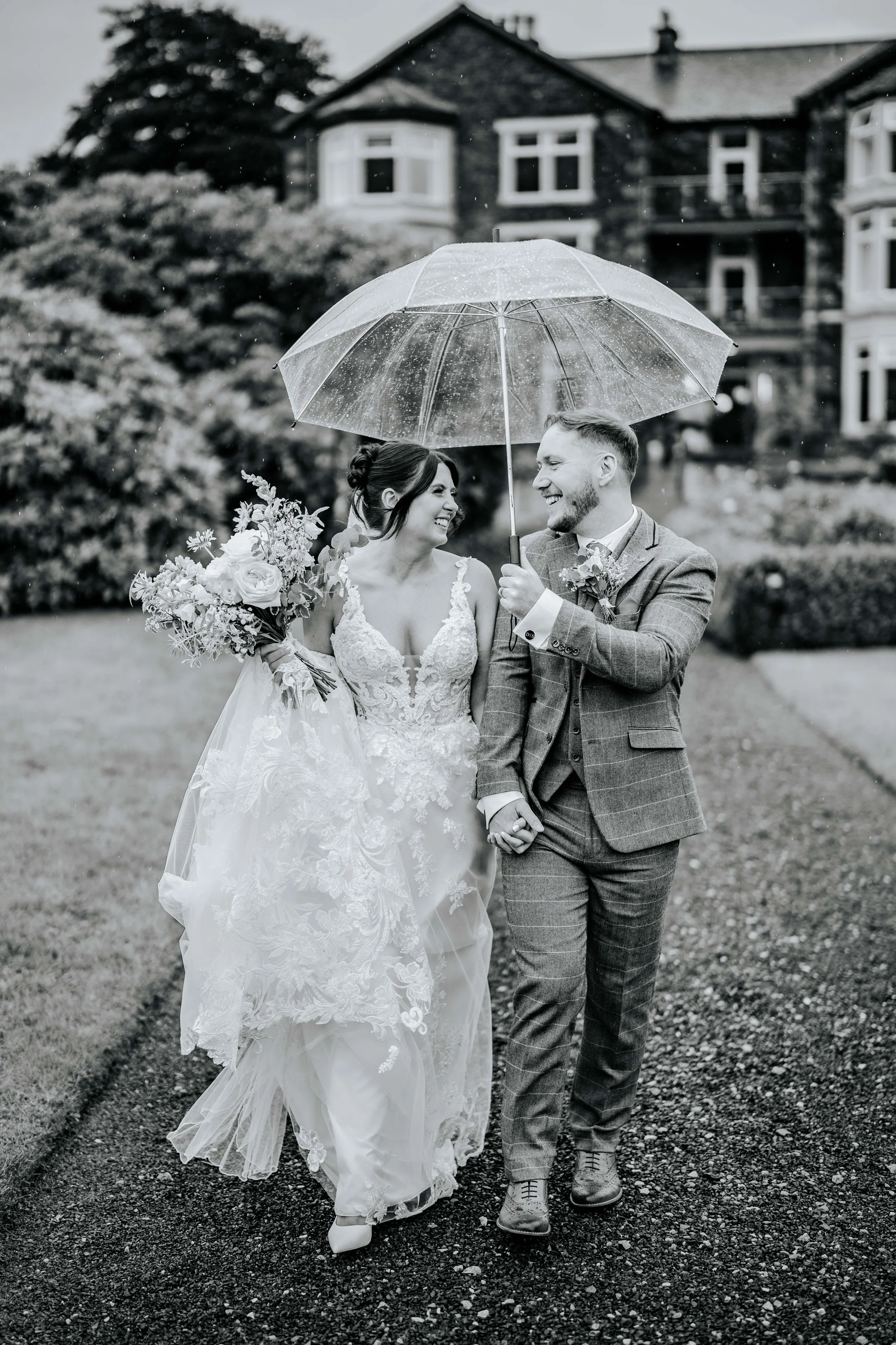 Declan & Nicole -- Inn On The Lake-188.jpg