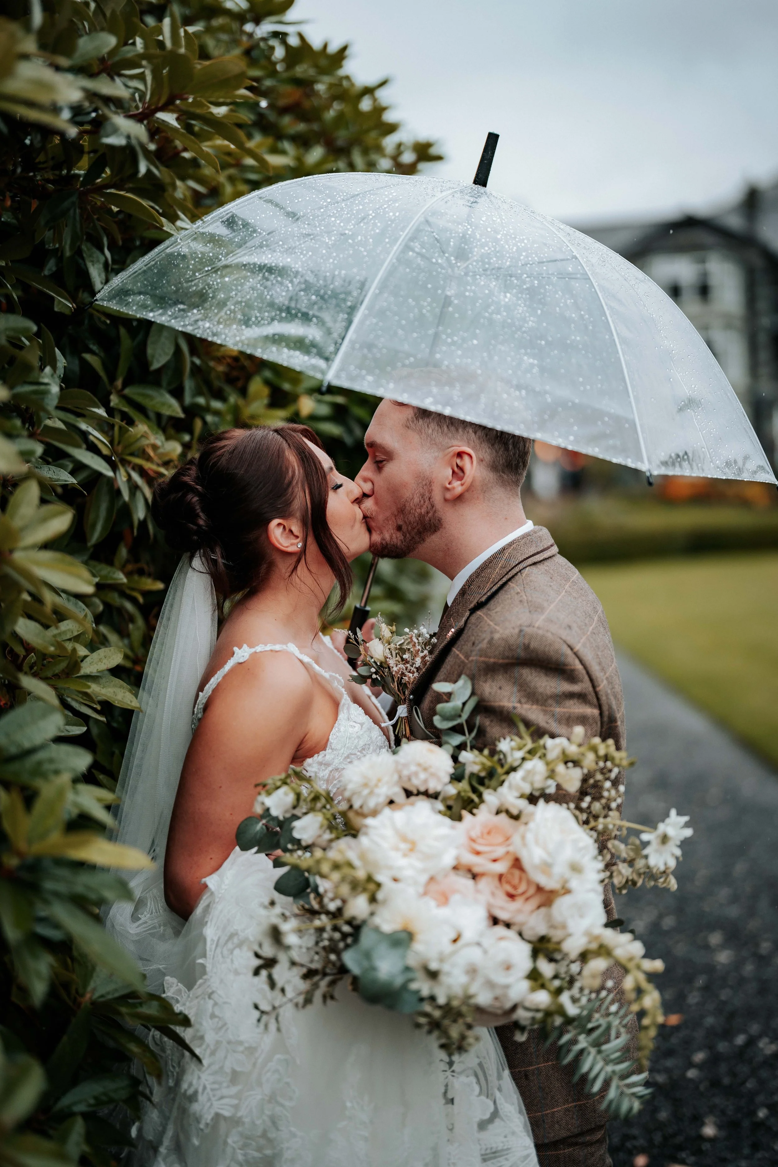 Declan & Nicole -- Inn On The Lake-191.jpg