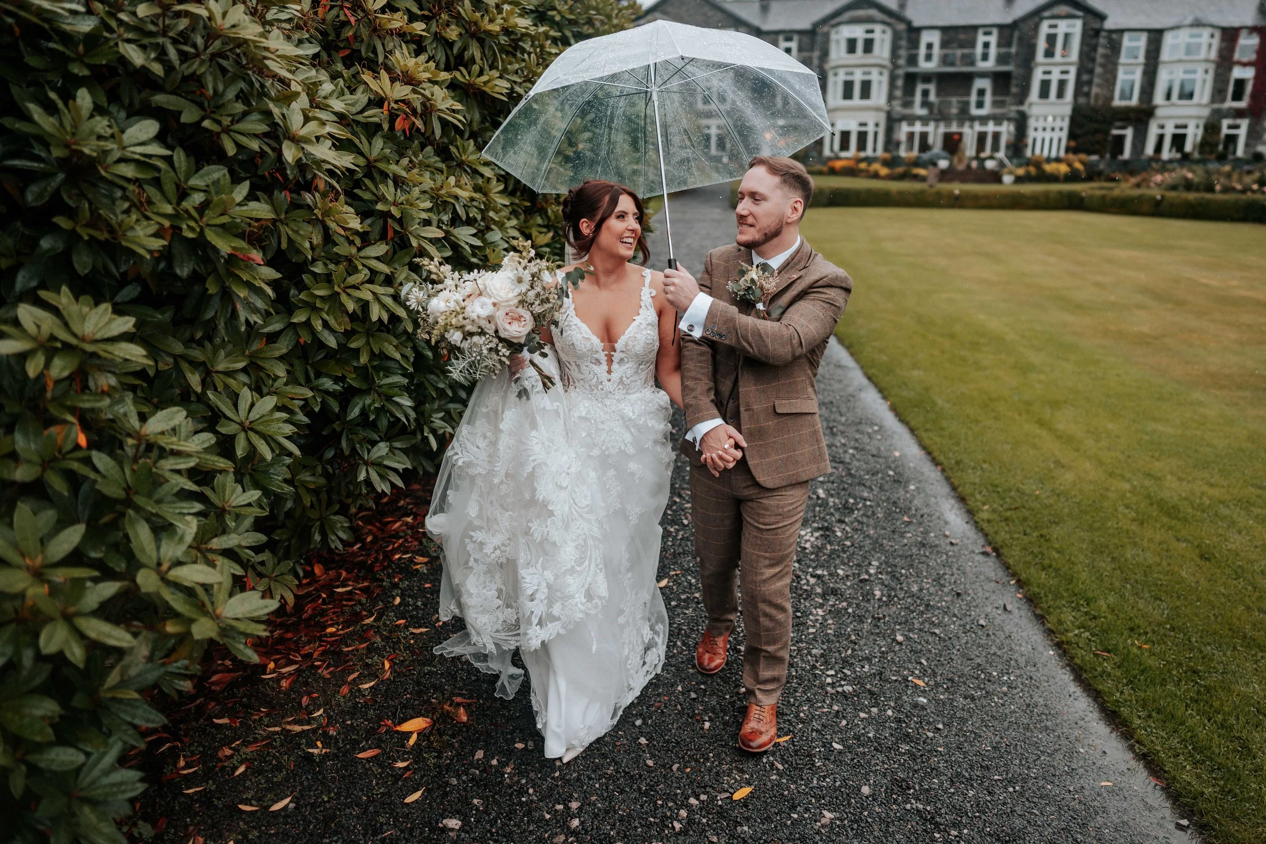 Declan & Nicole -- Inn On The Lake-198.jpg