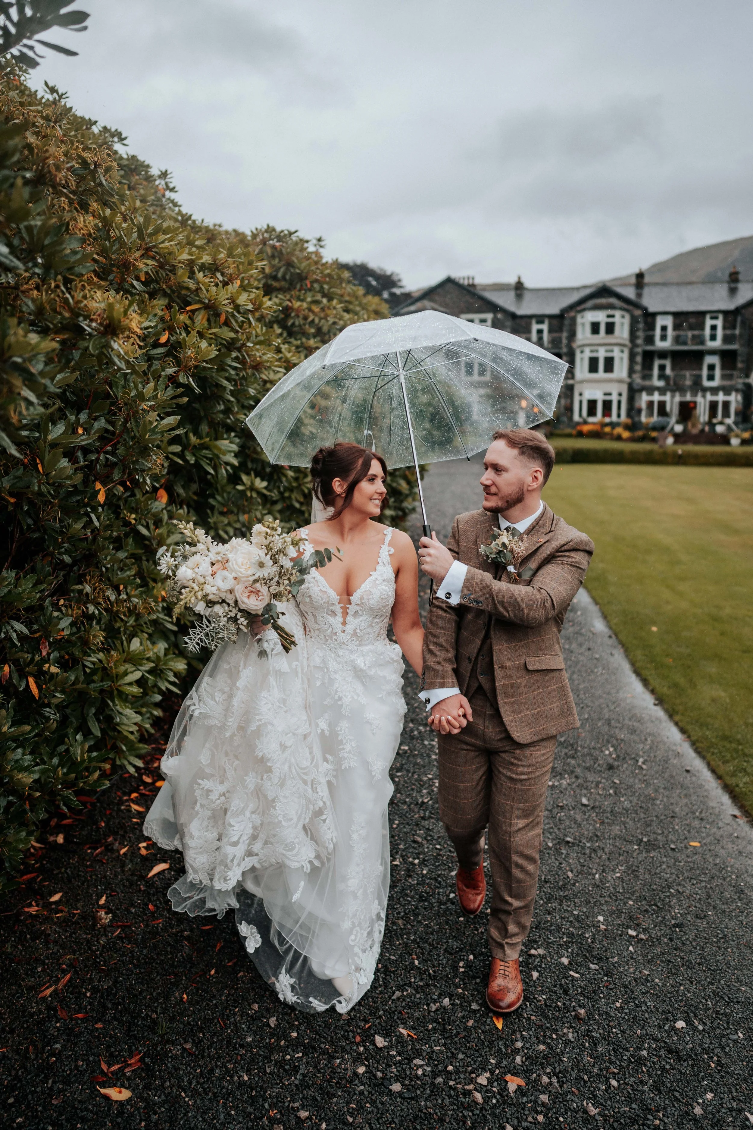 Declan & Nicole -- Inn On The Lake-199.jpg