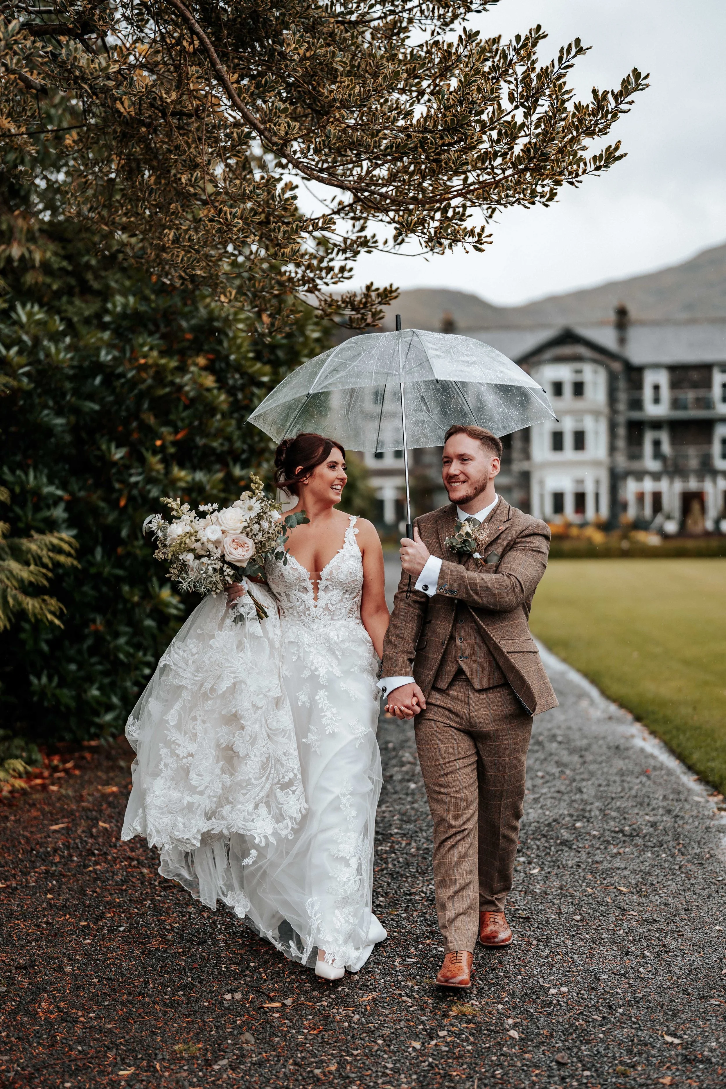 Declan & Nicole -- Inn On The Lake-202.jpg
