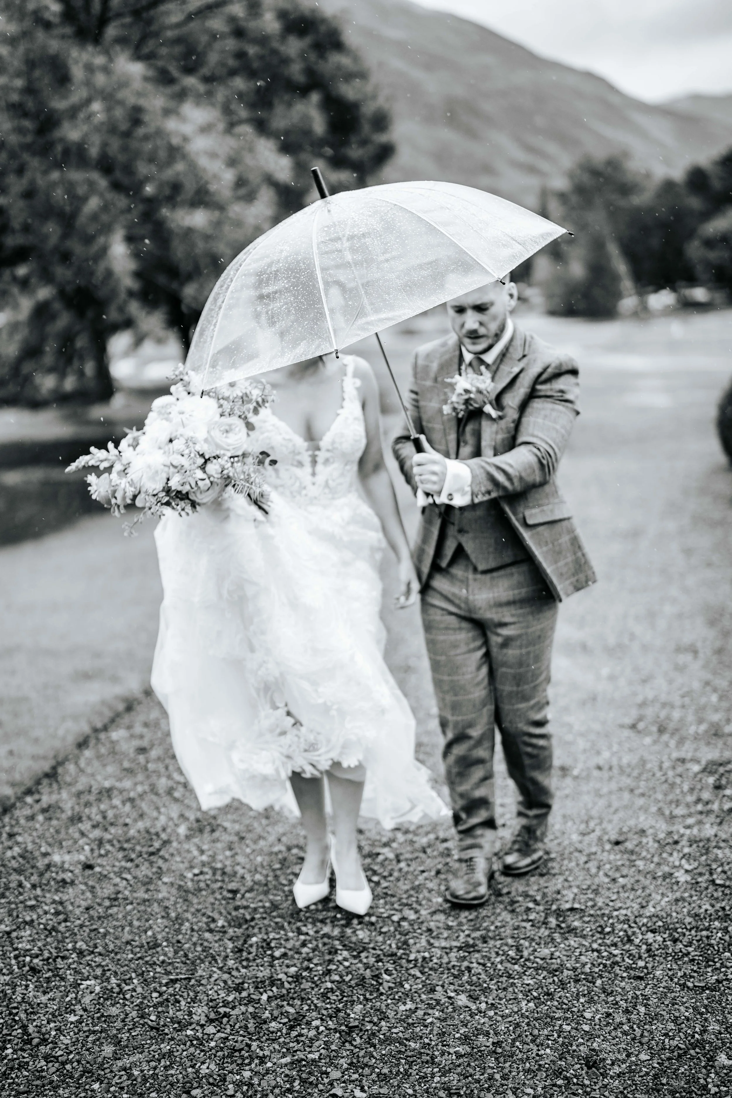 Declan & Nicole -- Inn On The Lake-216.jpg