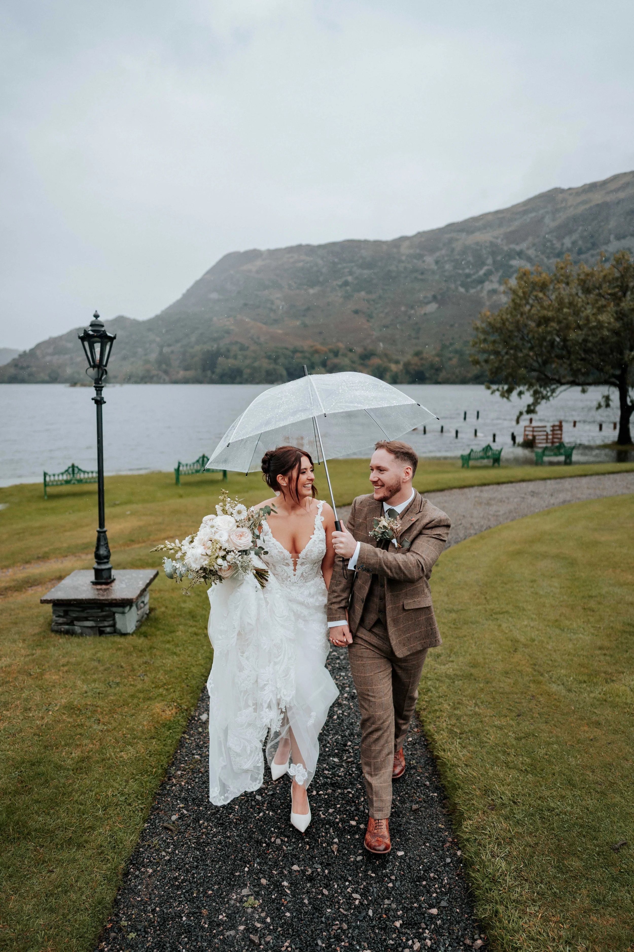Declan & Nicole -- Inn On The Lake-217.jpg