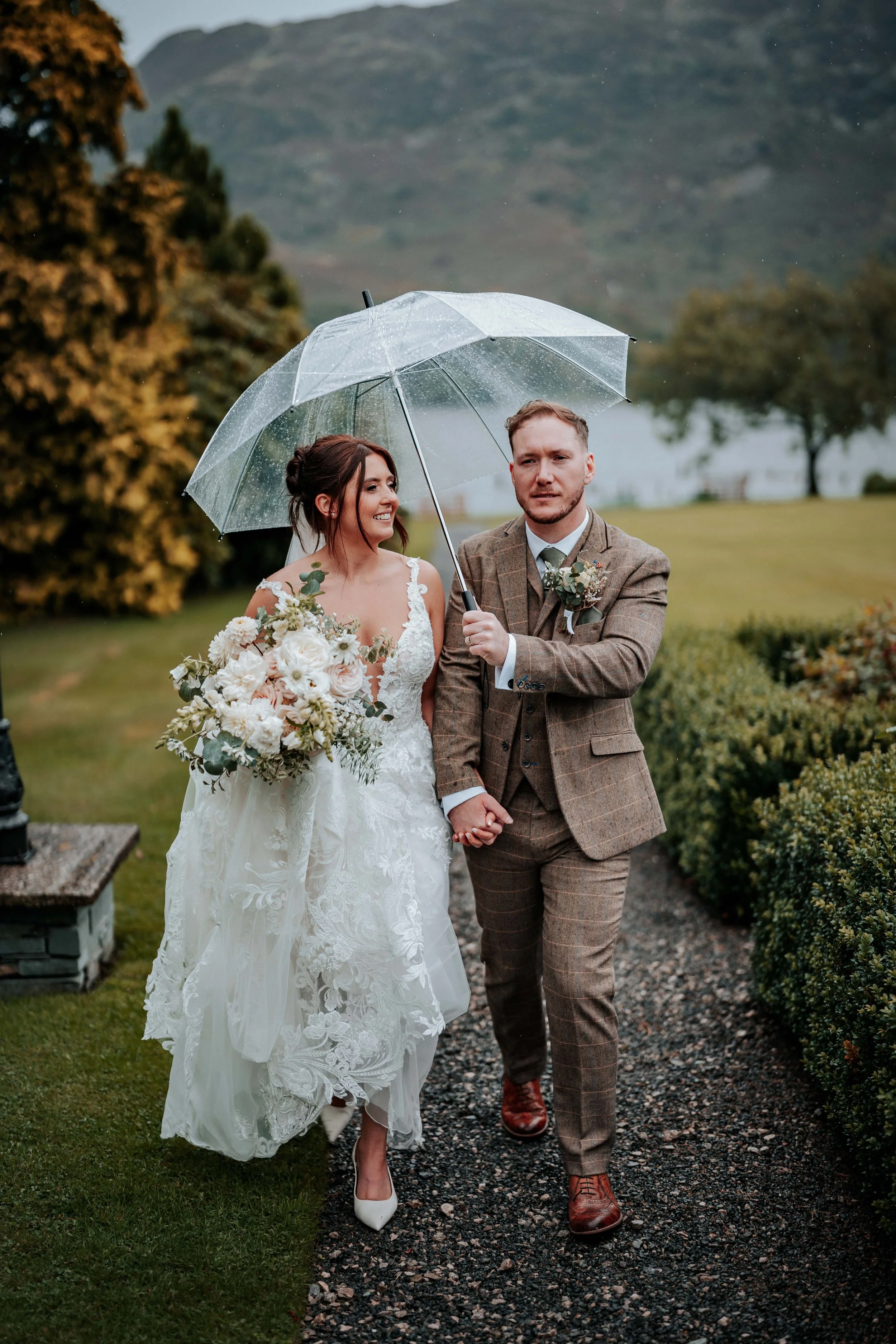 Declan & Nicole -- Inn On The Lake-222.jpg