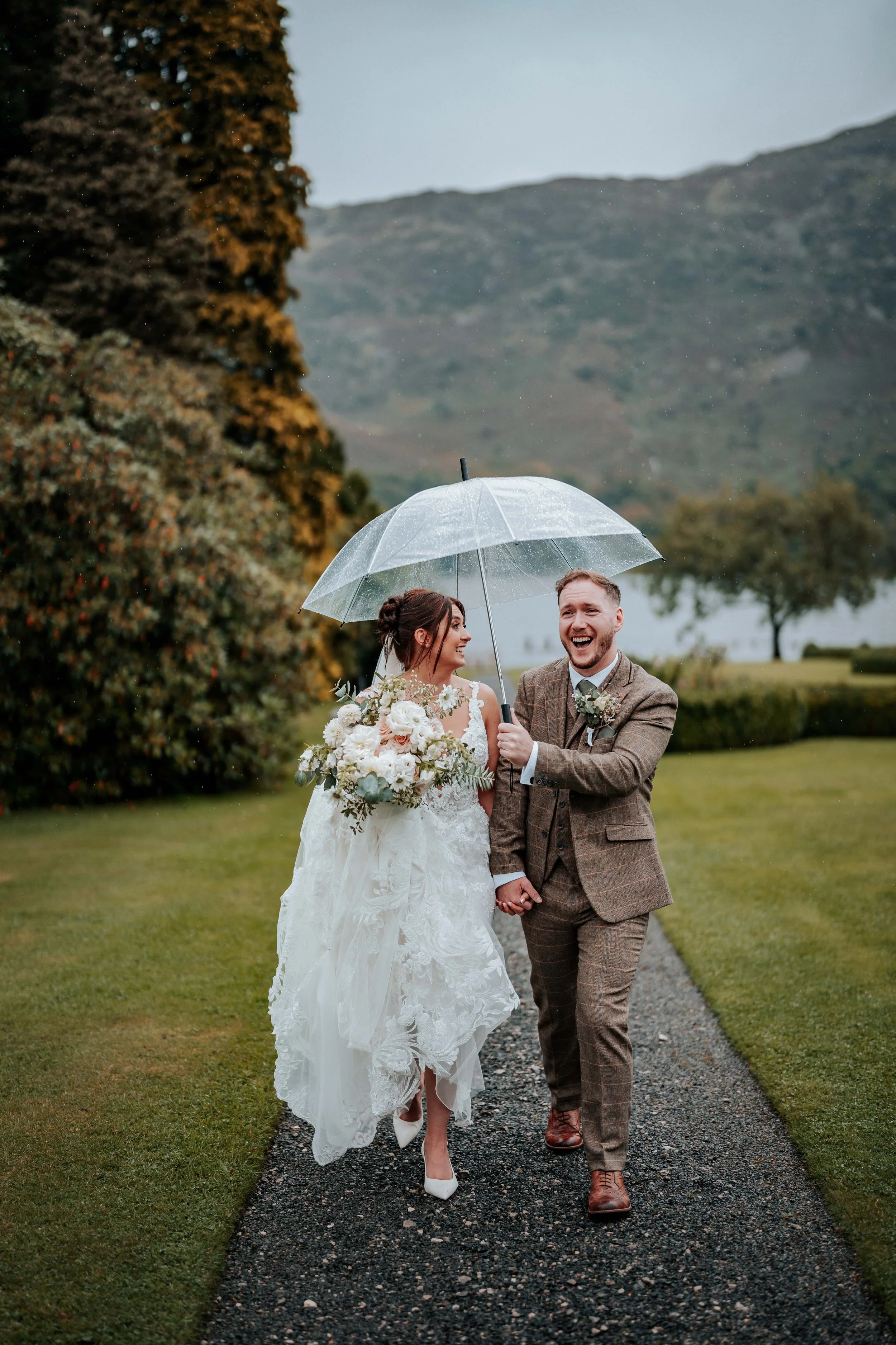 Declan & Nicole -- Inn On The Lake-223.jpg