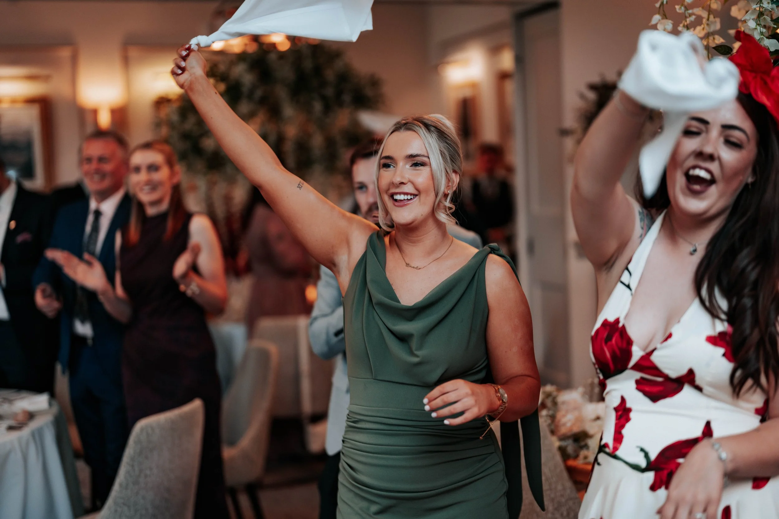 Declan & Nicole -- Inn On The Lake-258.jpg