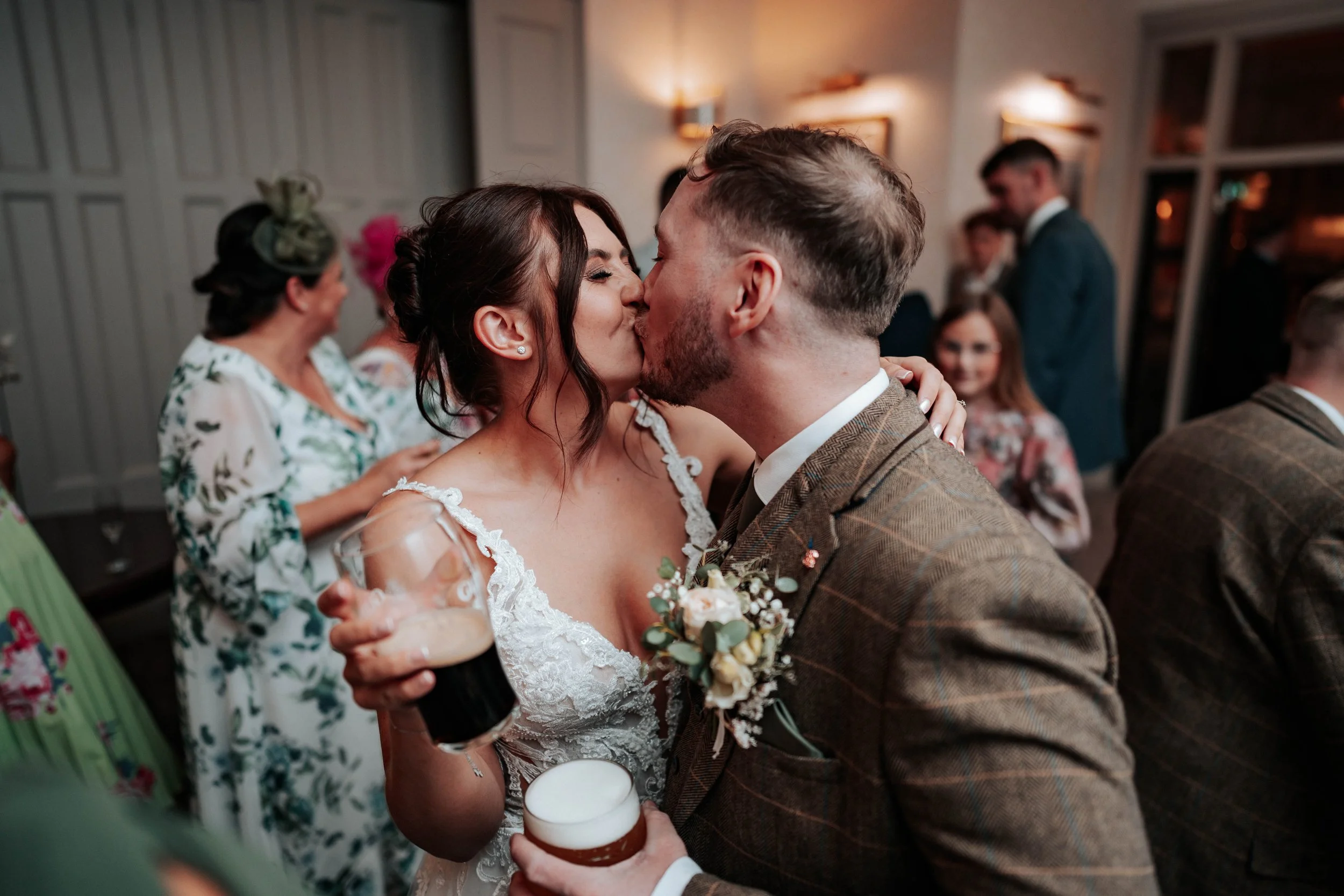 Declan & Nicole -- Inn On The Lake-281.jpg