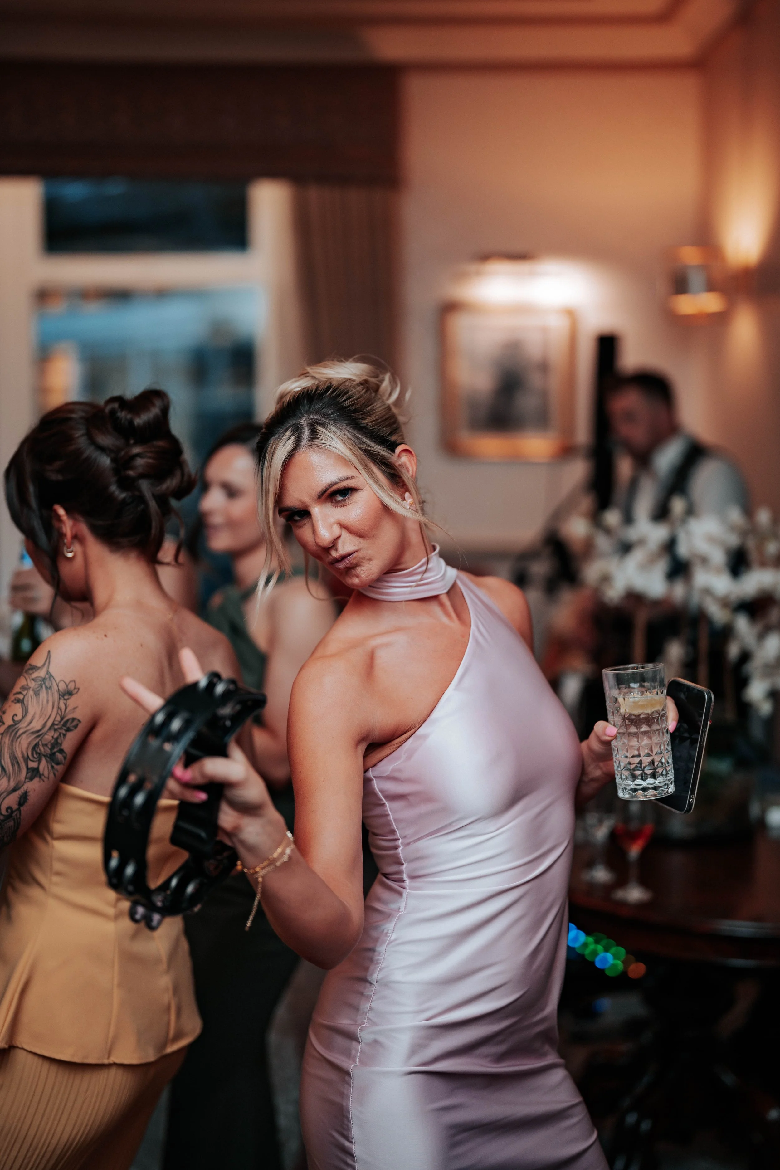 Declan & Nicole -- Inn On The Lake-294.jpg