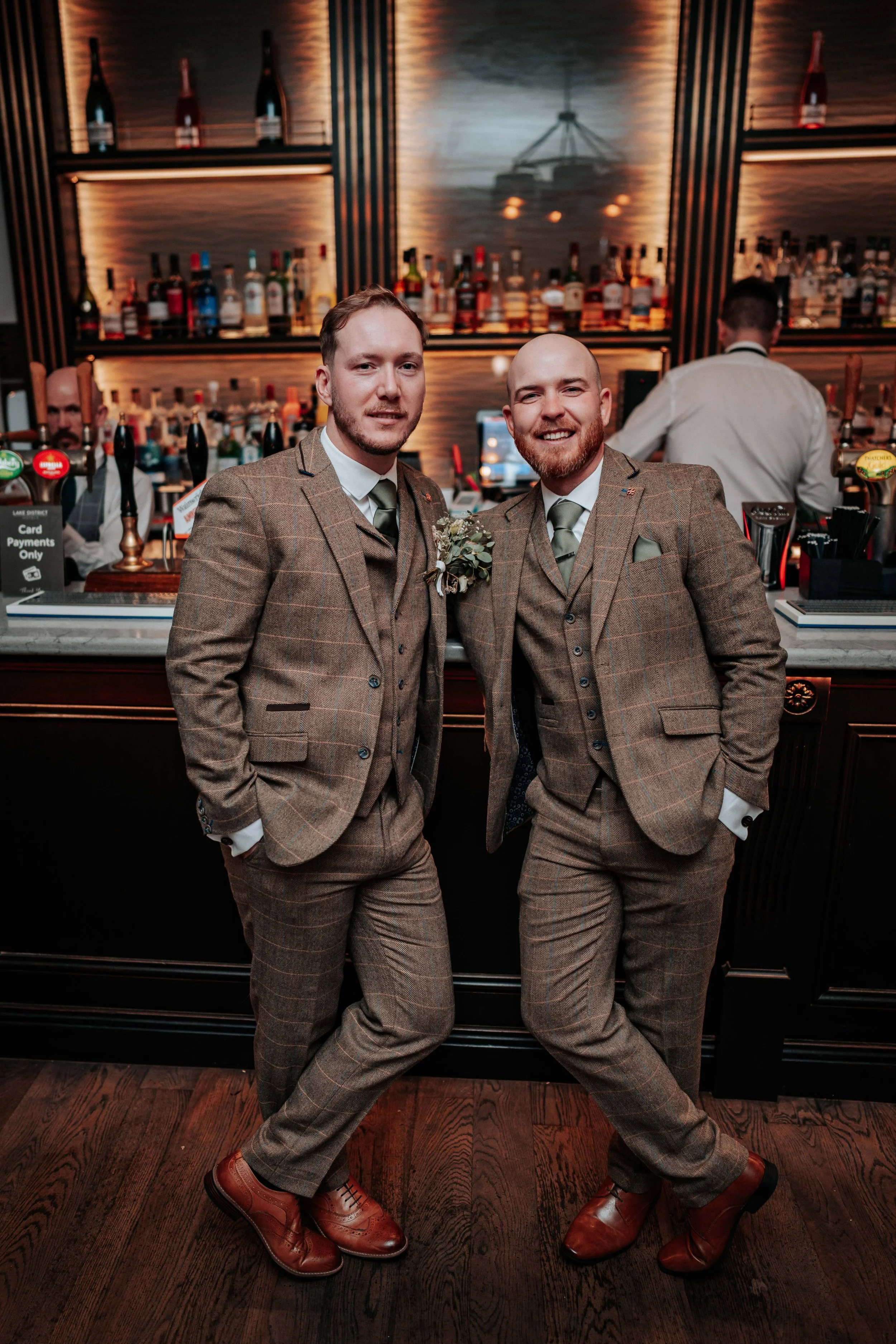 Declan & Nicole -- Inn On The Lake-300.jpg