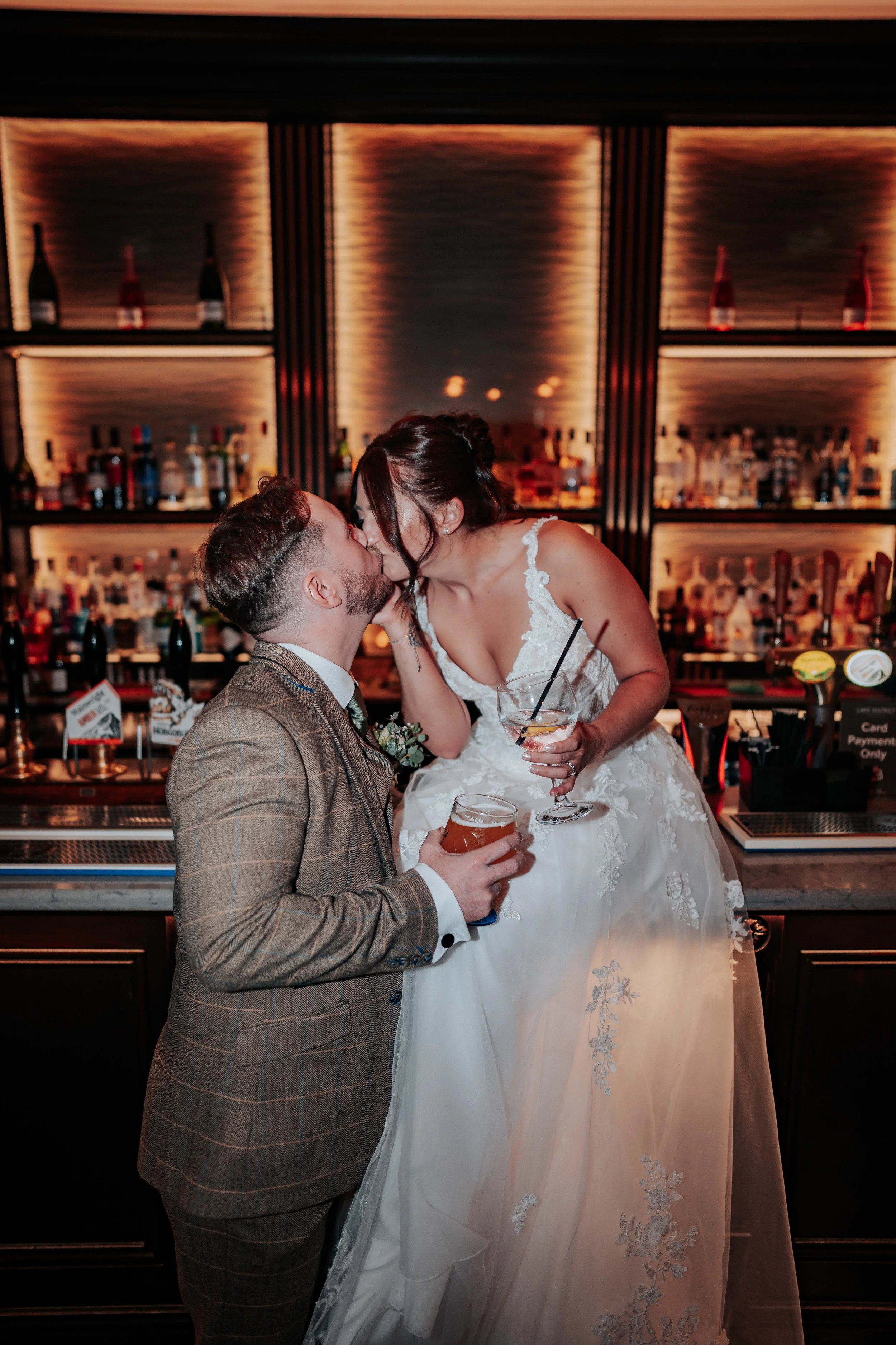 Declan & Nicole -- Inn On The Lake-306.jpg