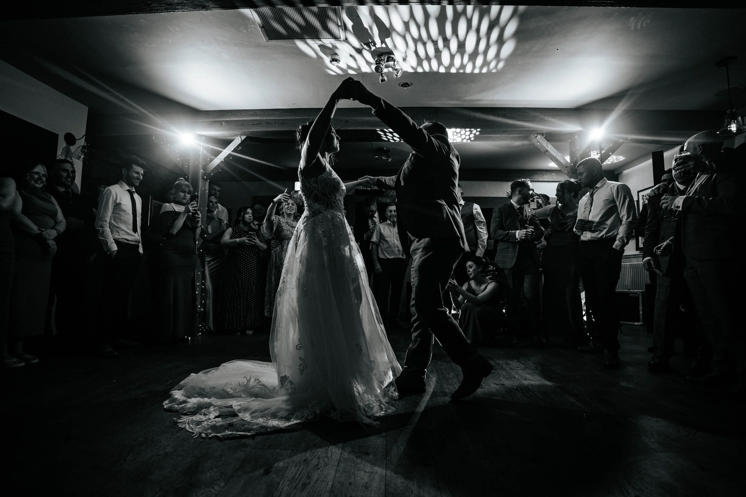 Declan & Nicole -- Inn On The Lake-336.jpg