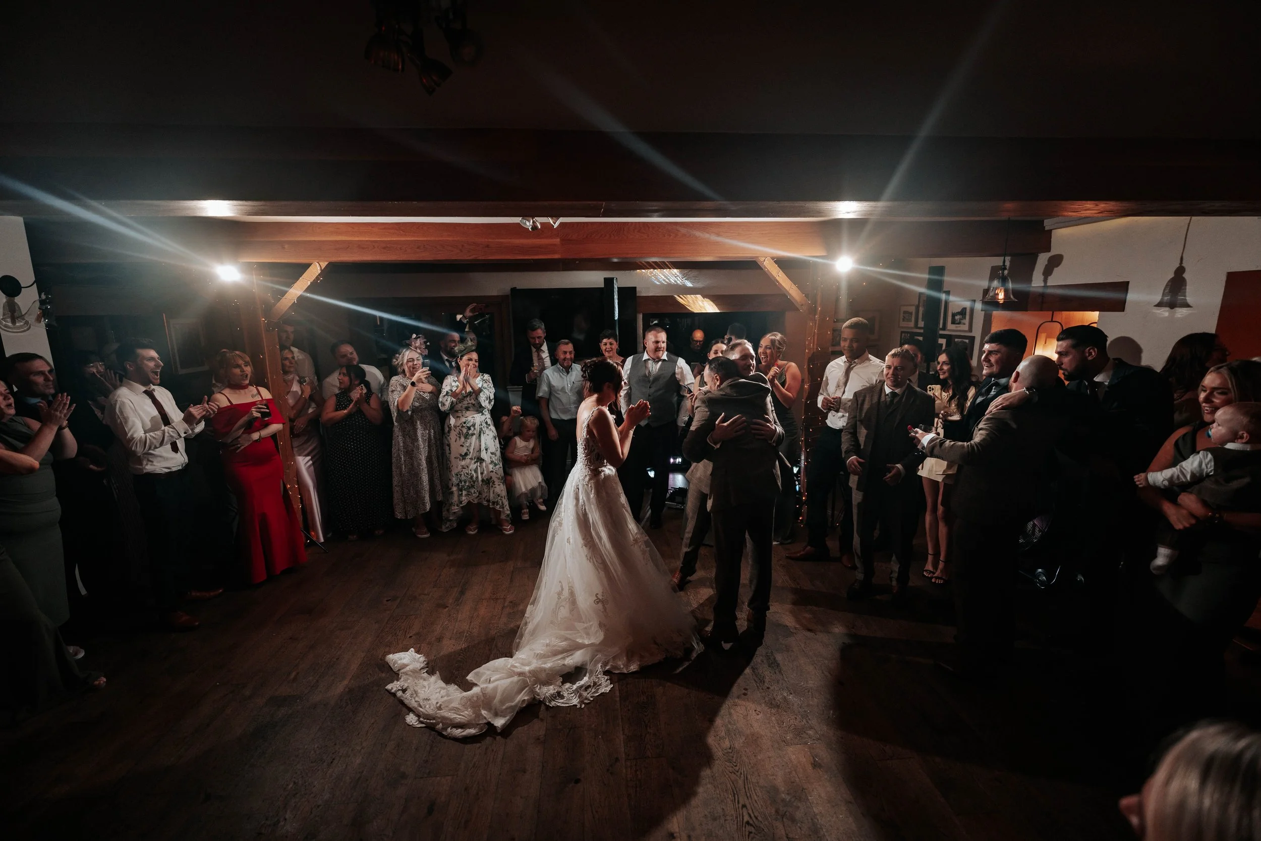 Declan & Nicole -- Inn On The Lake-337.jpg