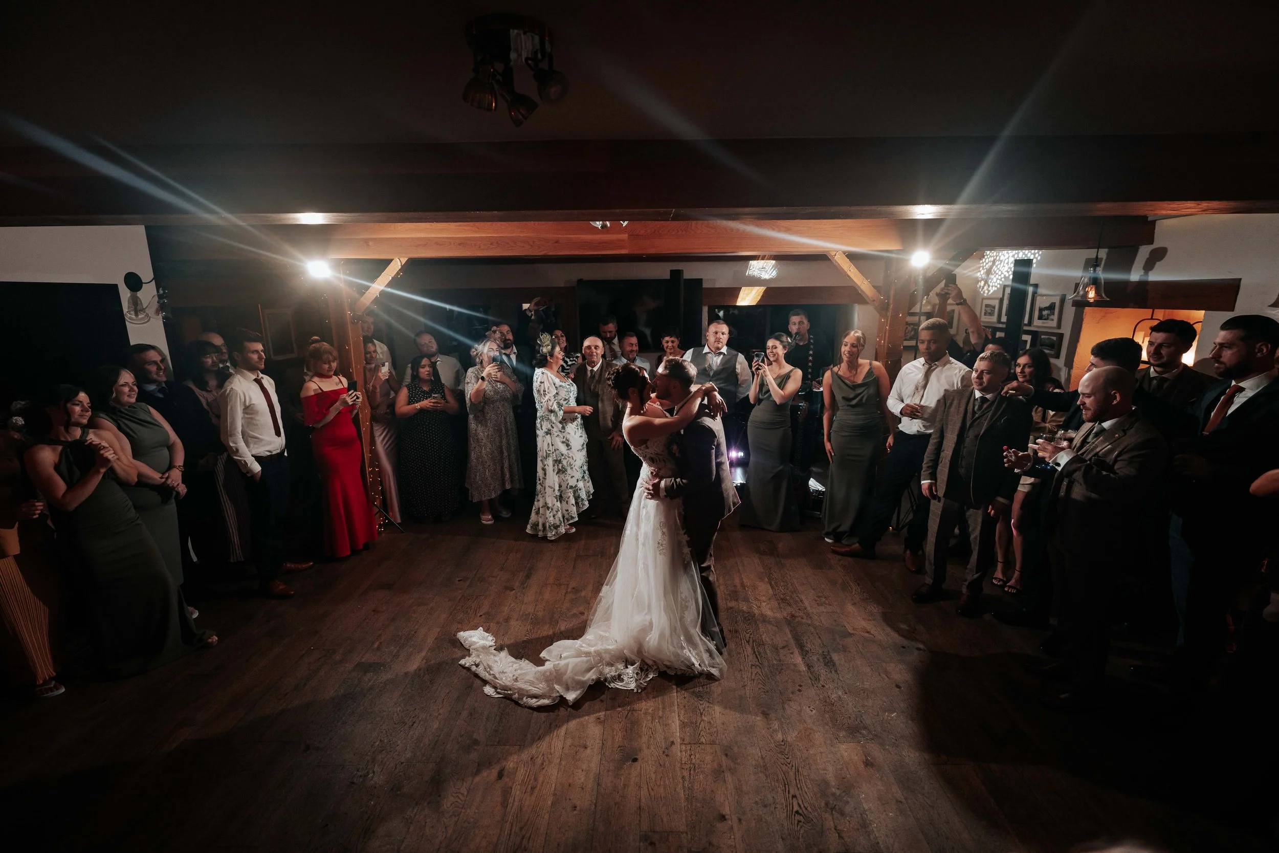 Declan & Nicole -- Inn On The Lake-340.jpg