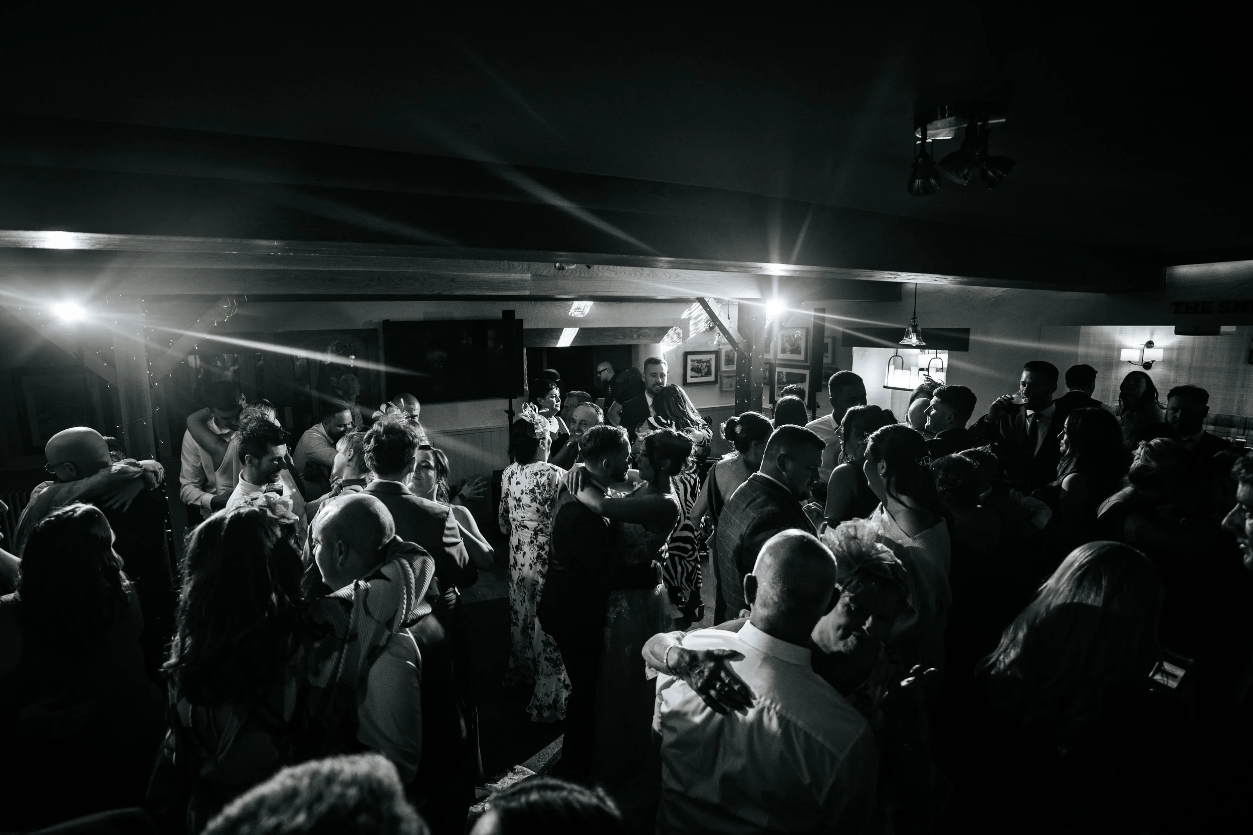 Declan & Nicole -- Inn On The Lake-347.jpg