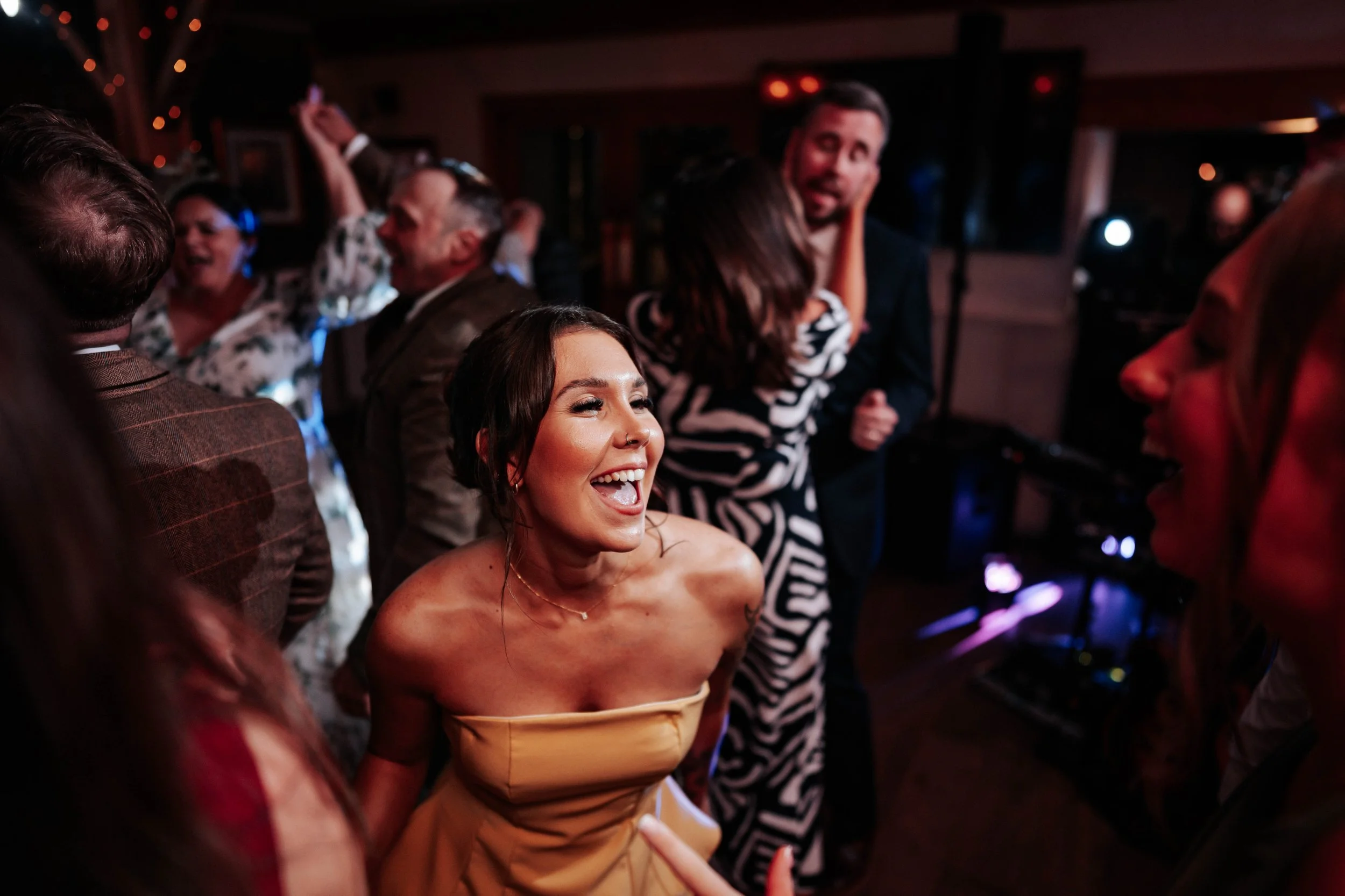 Declan & Nicole -- Inn On The Lake-348.jpg
