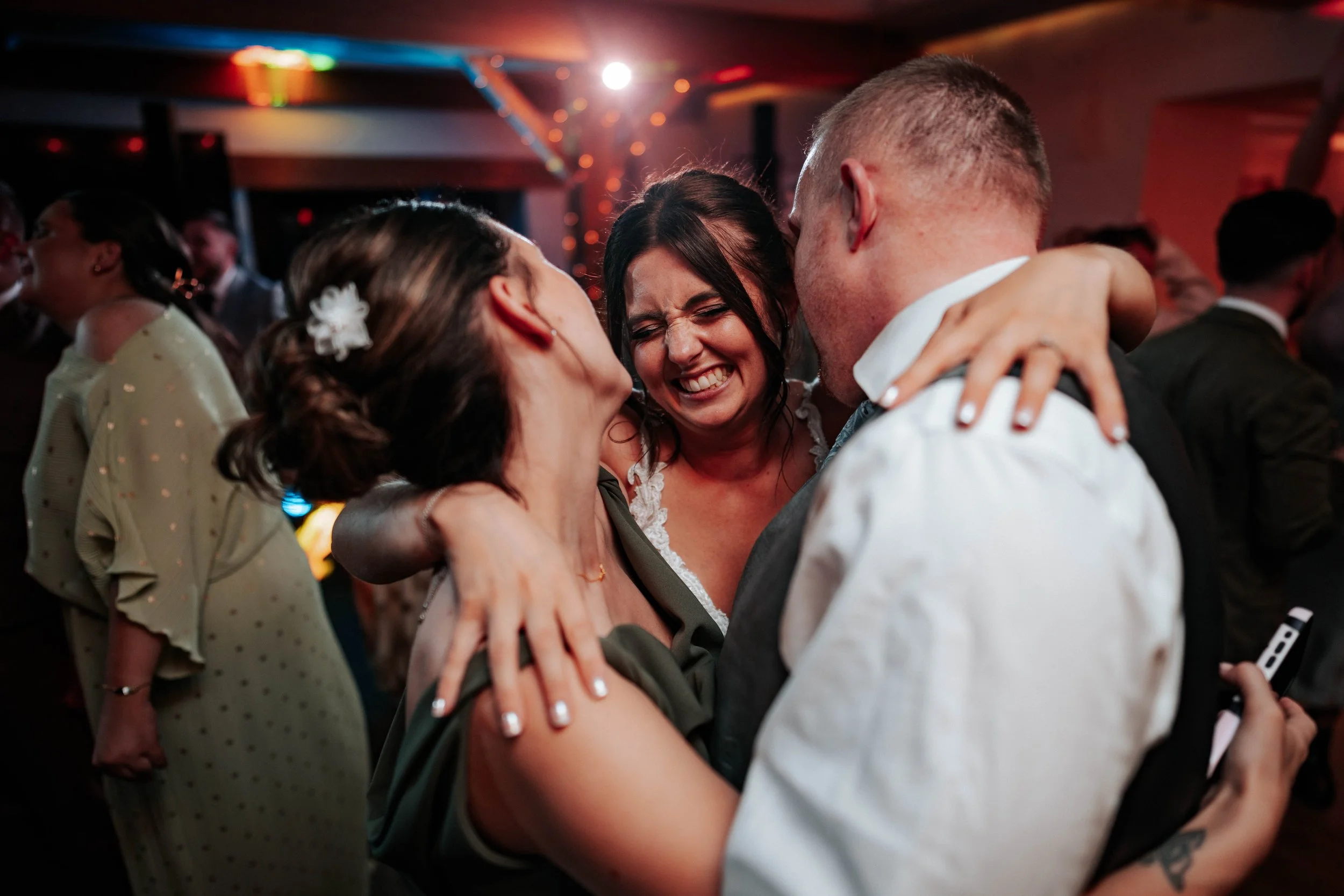 Declan & Nicole -- Inn On The Lake-365.jpg
