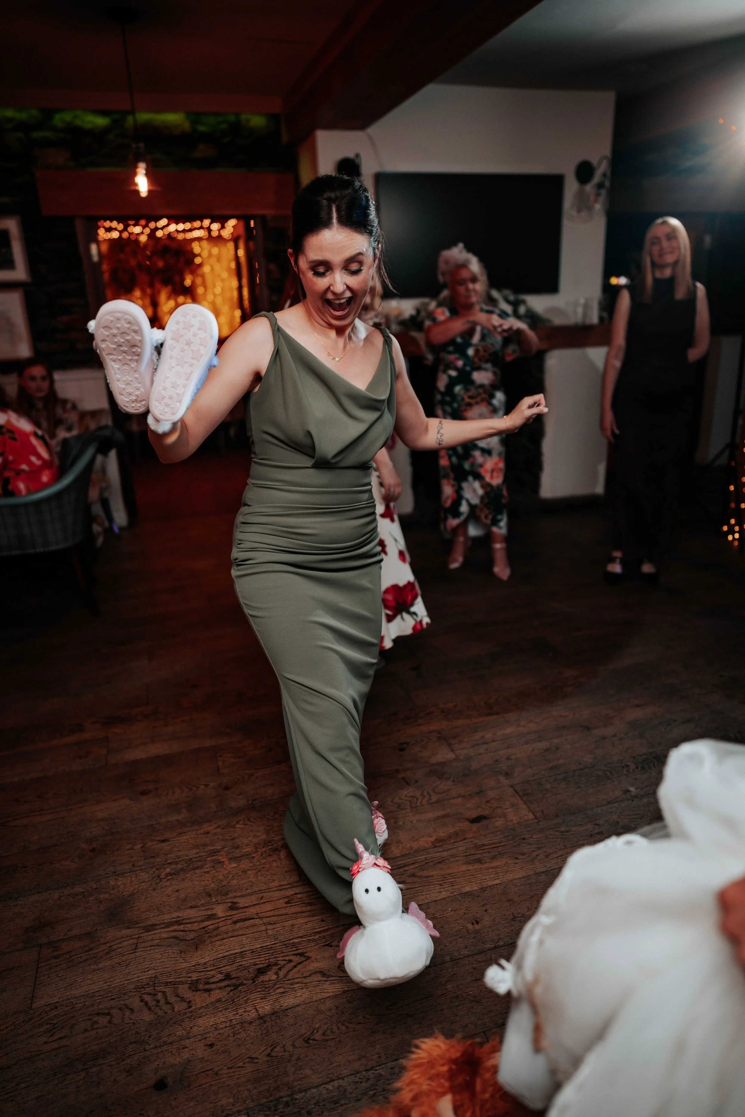 Declan & Nicole -- Inn On The Lake-373.jpg