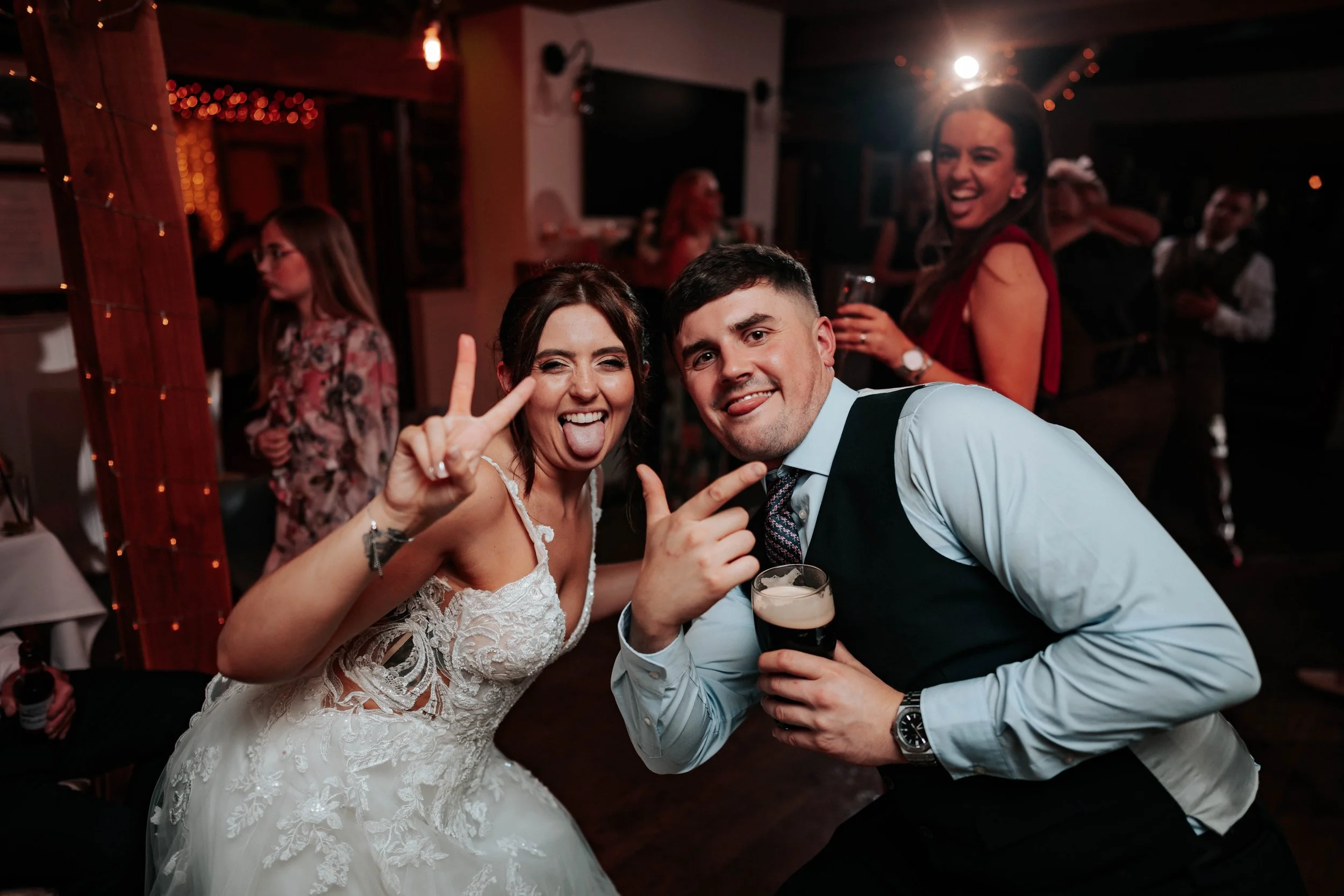 Declan & Nicole -- Inn On The Lake-376.jpg