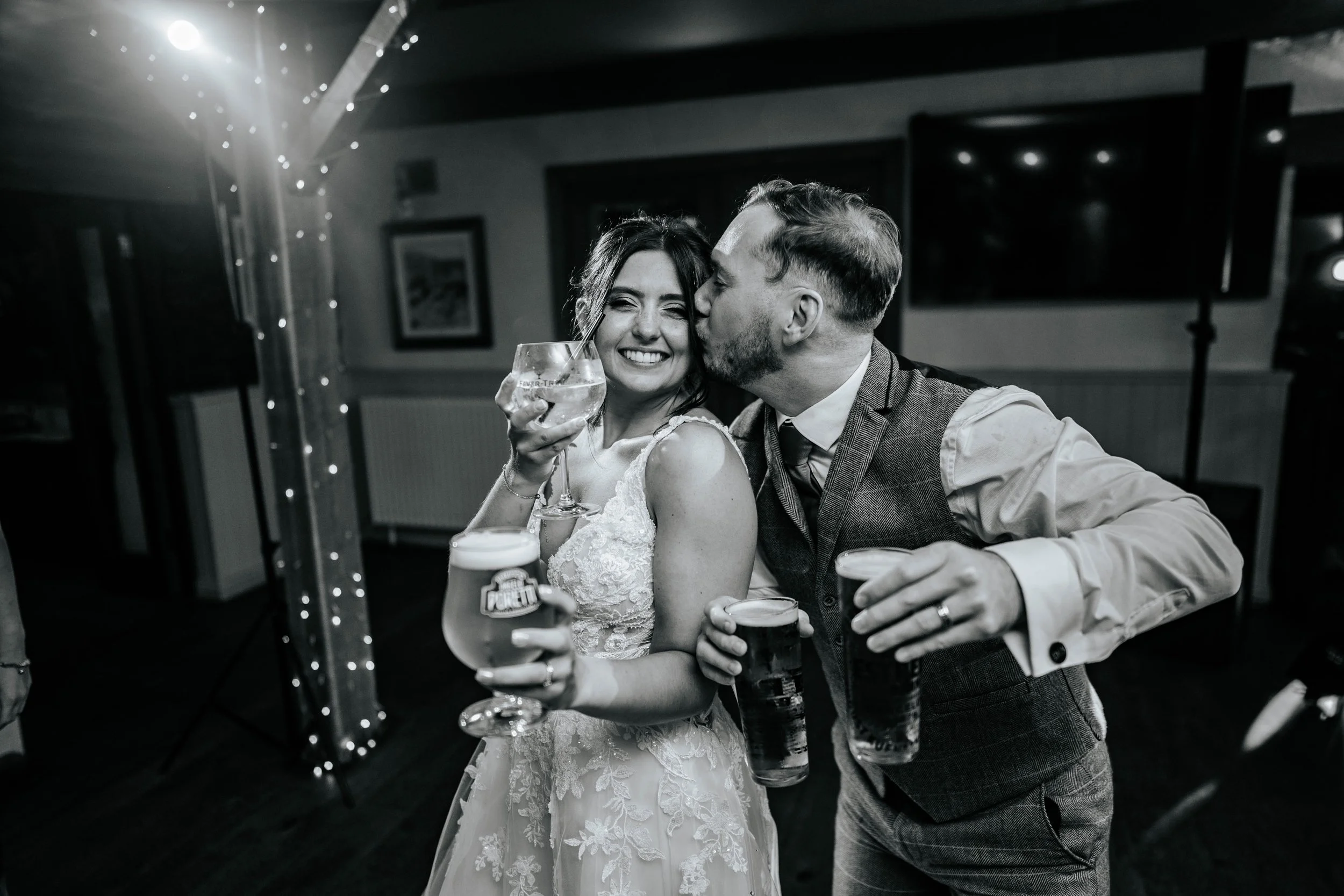 Declan & Nicole -- Inn On The Lake-378.jpg