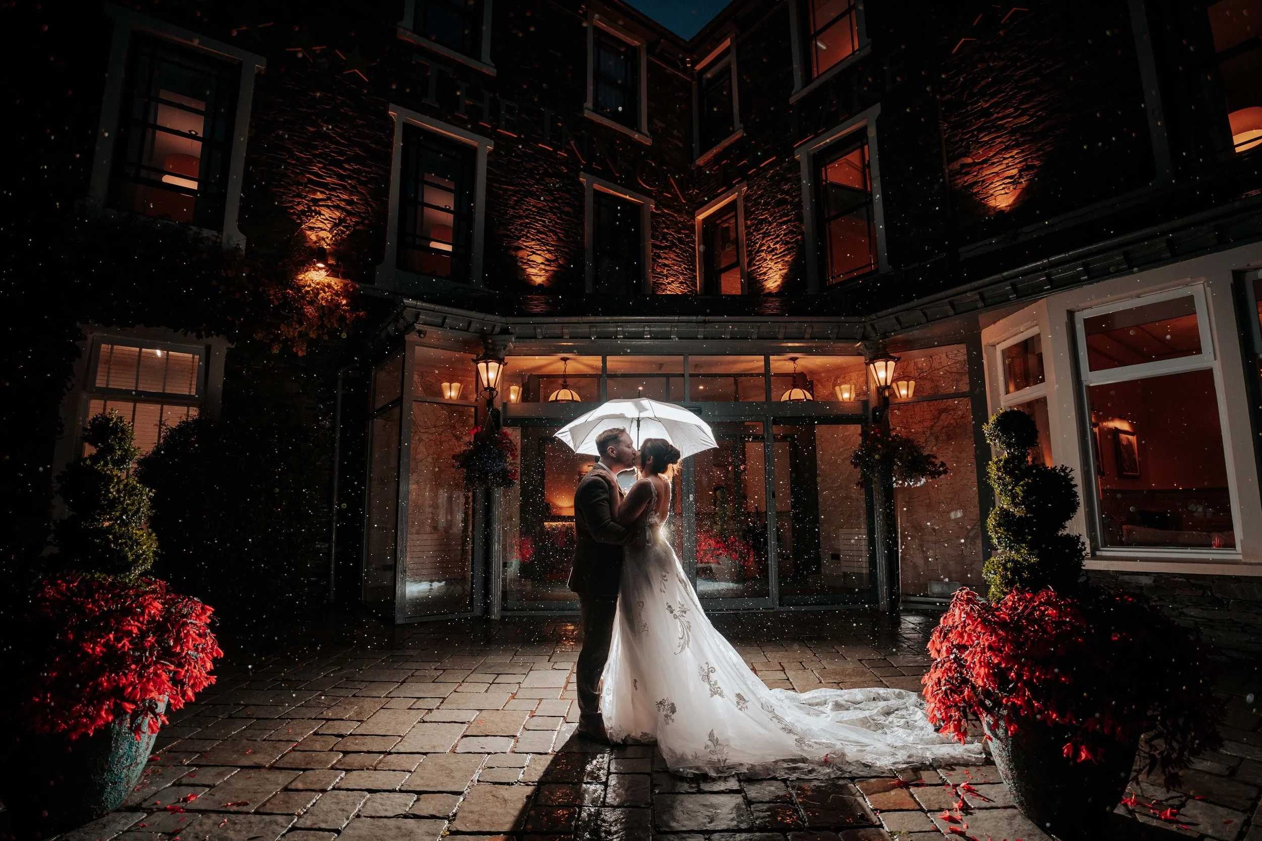 Declan & Nicole -- Inn On The Lake-381.jpg