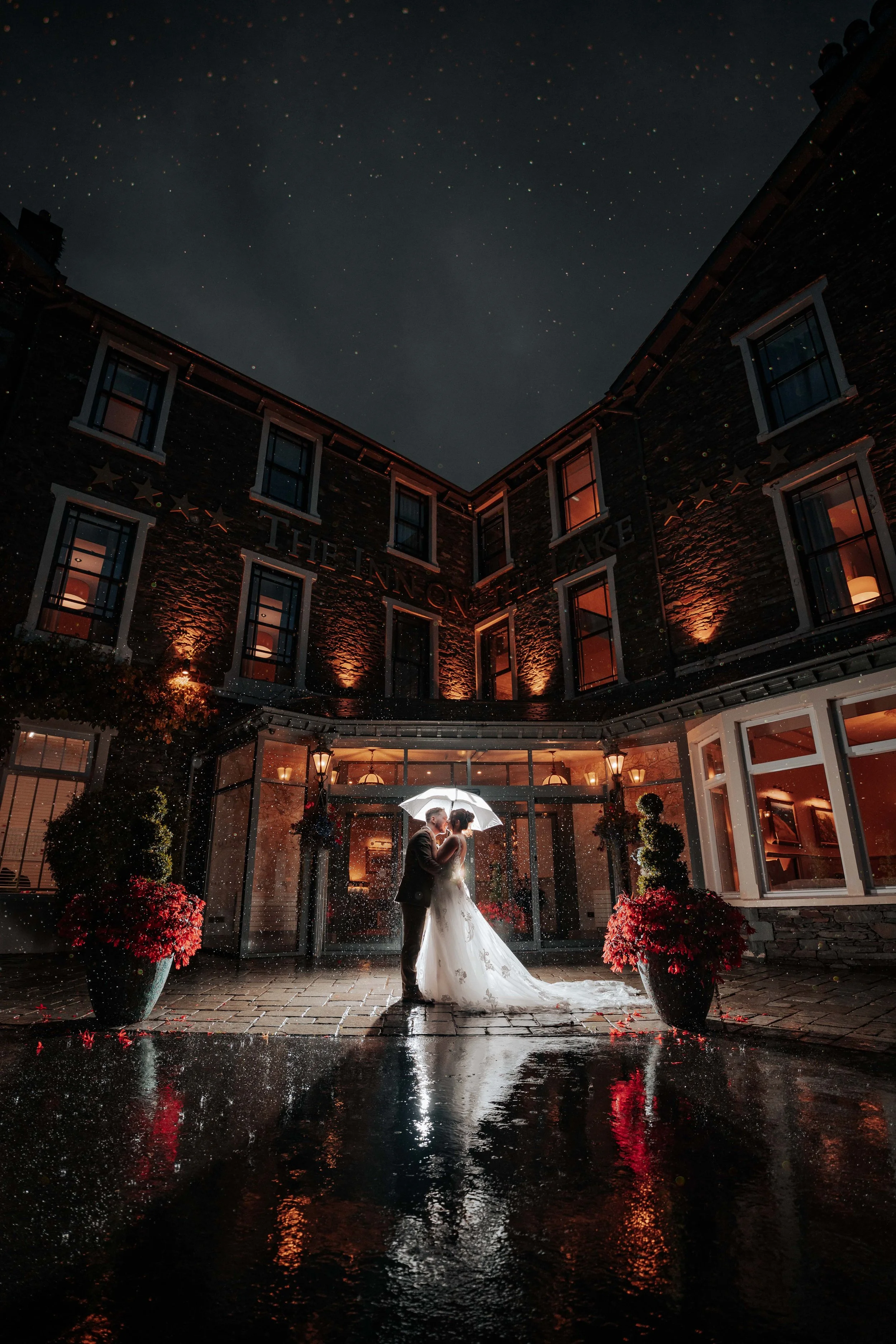 Declan & Nicole -- Inn On The Lake-383.jpg