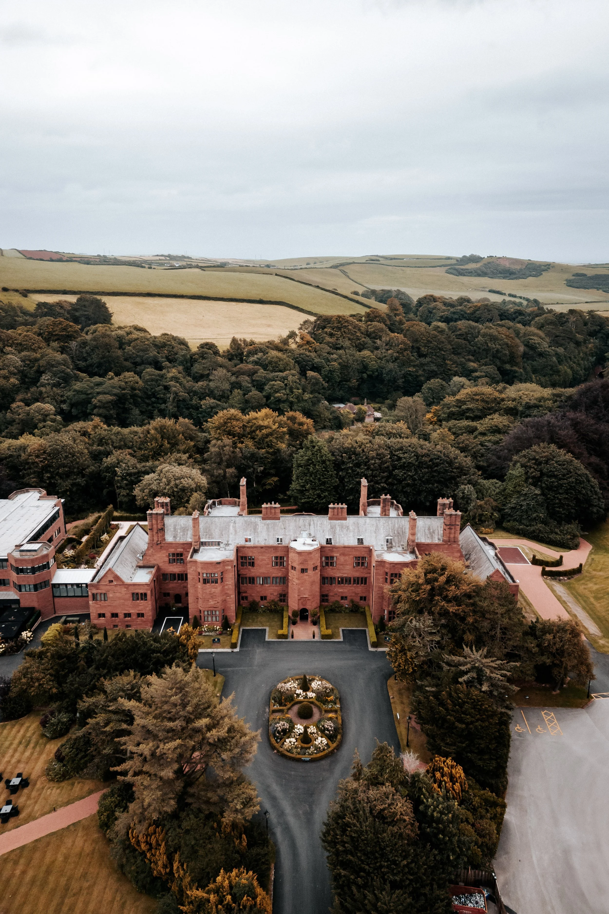 Lee & Geraldine -- Abbey House Hotel-2.jpg