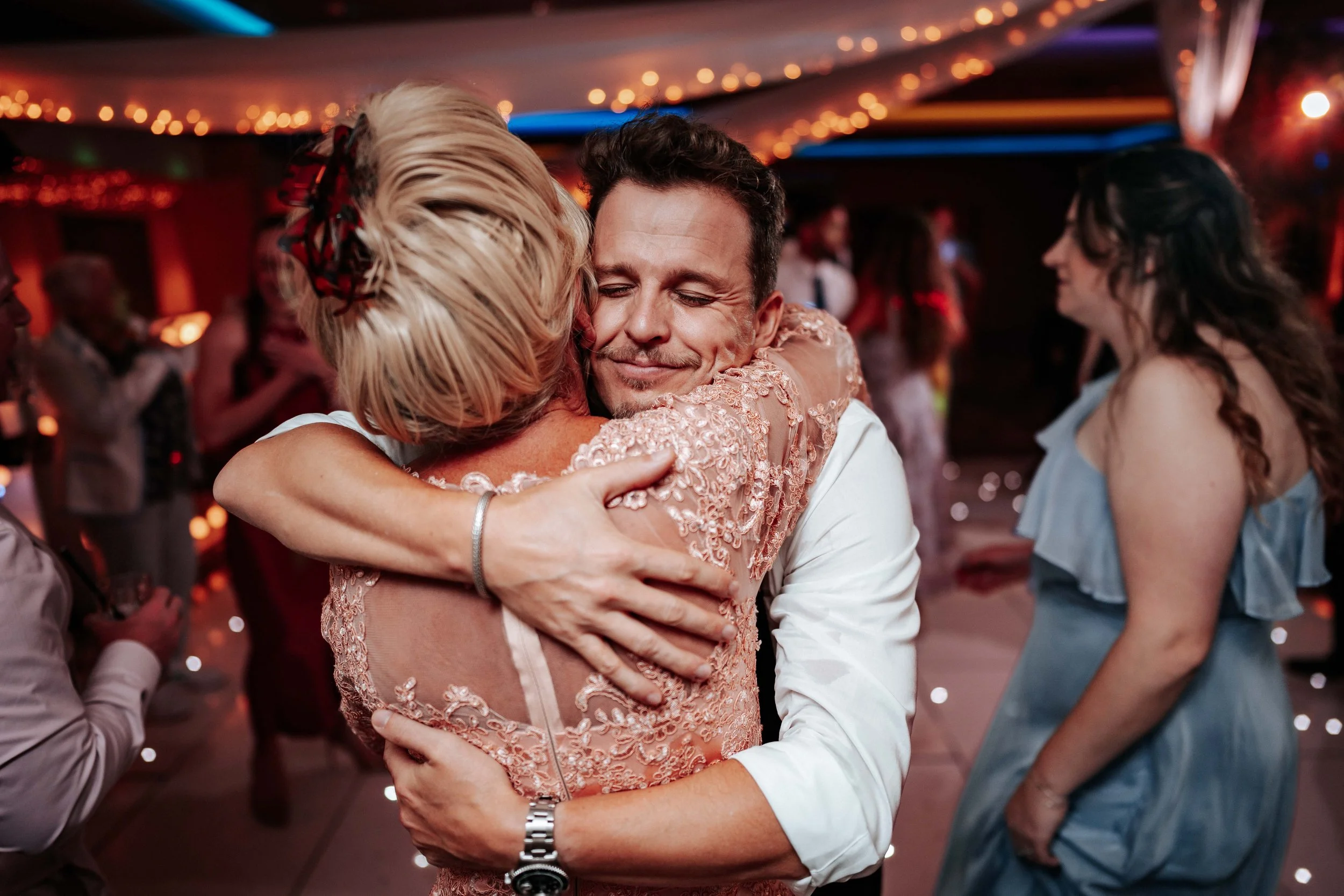Lee & Geraldine -- Abbey House Hotel-260.jpg
