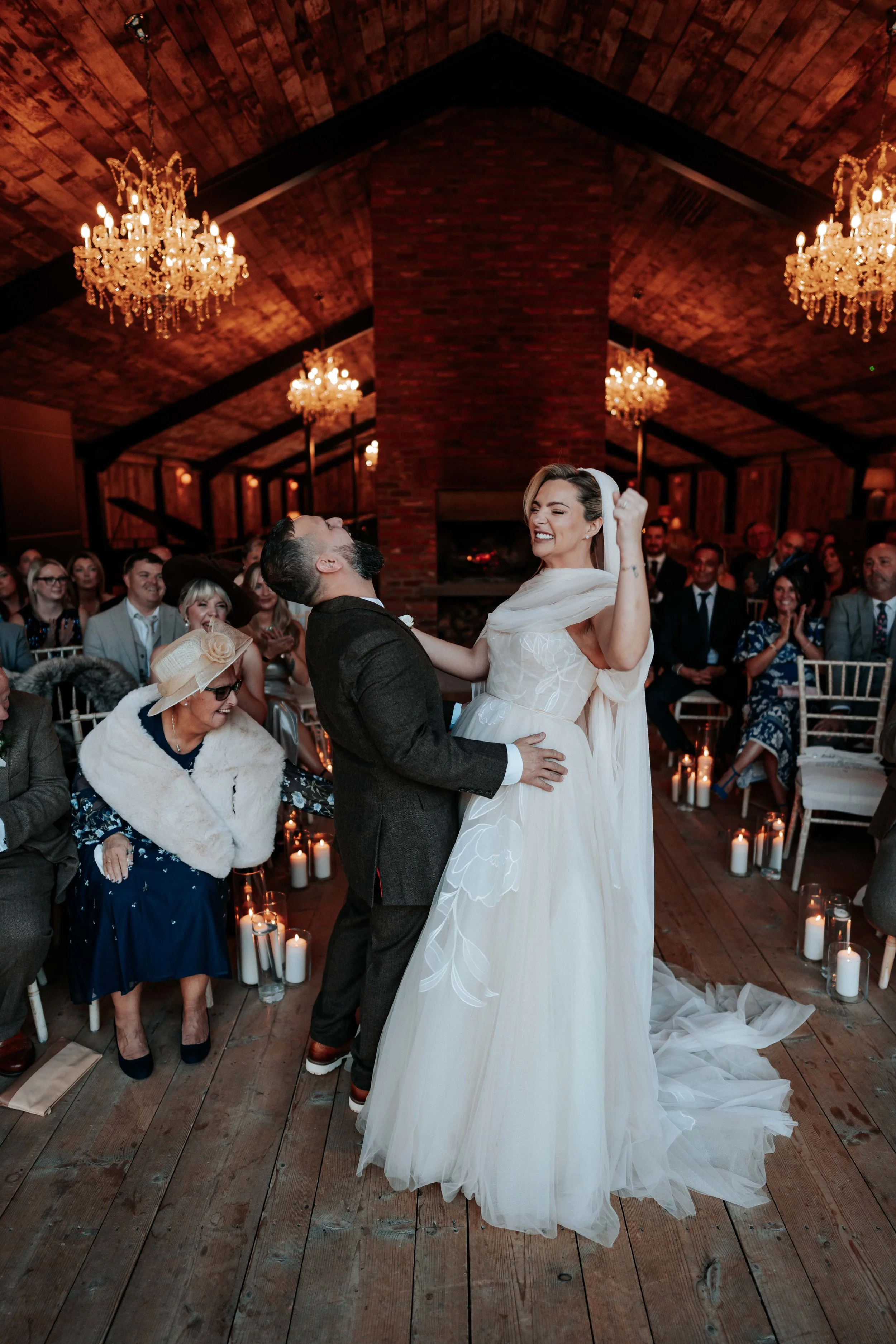 Legh & Abbie -- Hidden River Barn-200.jpg