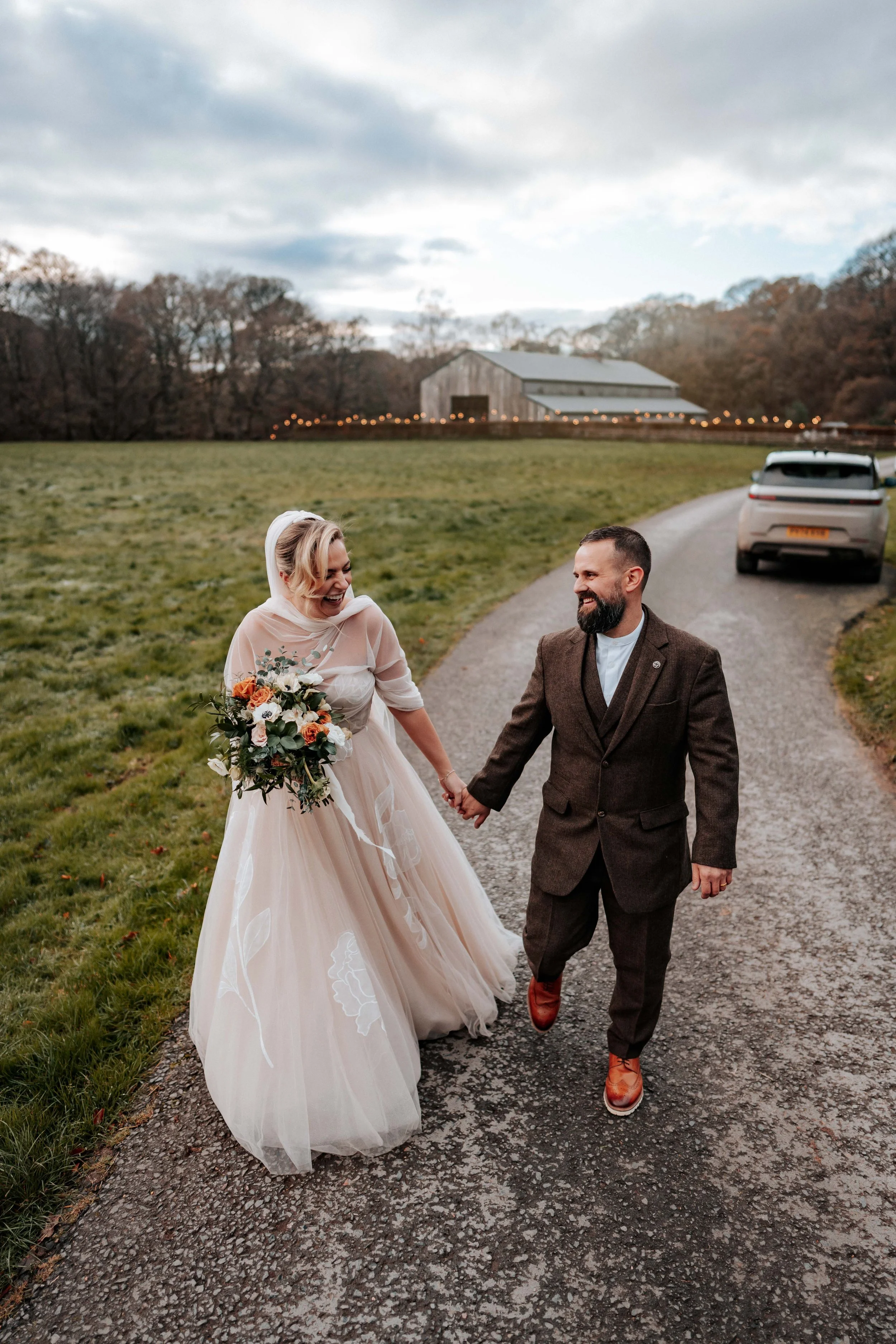 Legh & Abbie -- Hidden River Barn-301.jpg