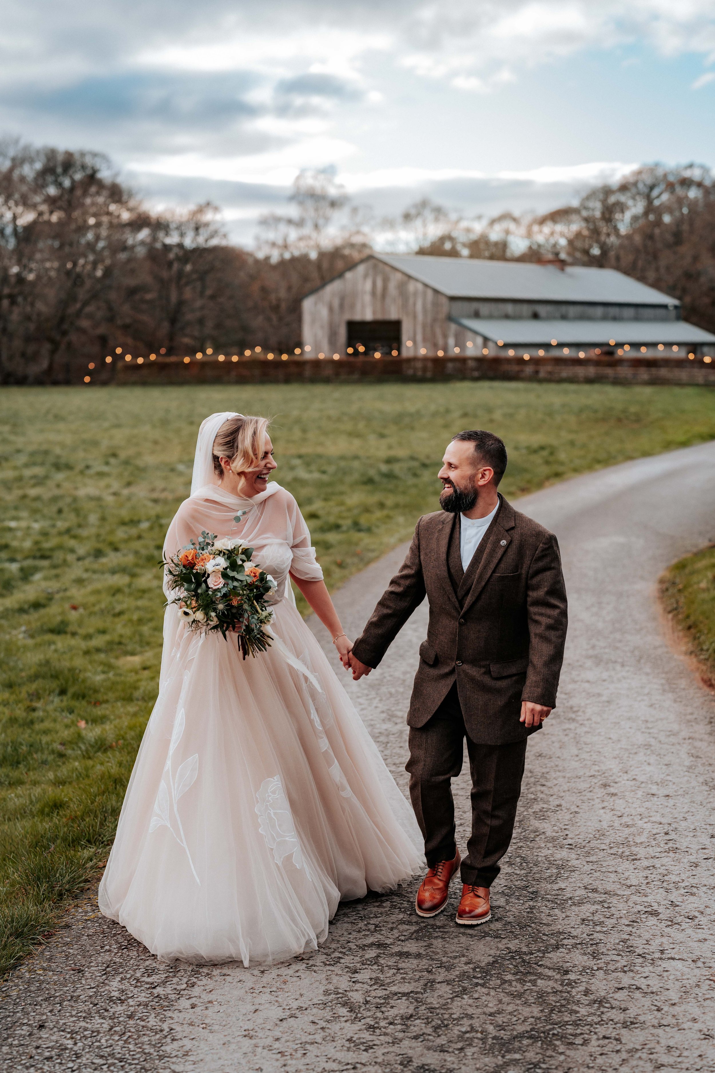 Legh & Abbie -- Hidden River Barn-302.jpg