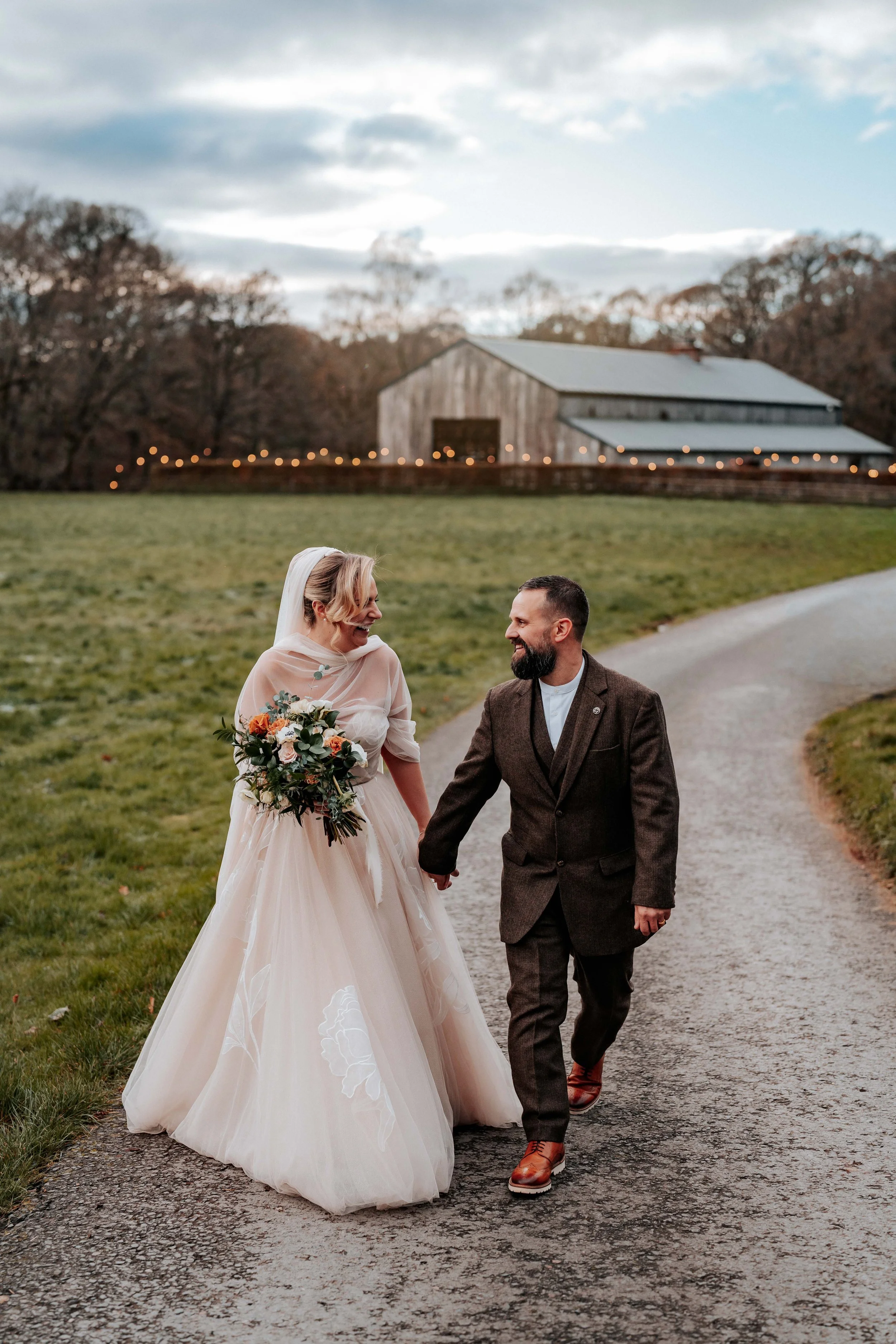 Legh & Abbie -- Hidden River Barn-303.jpg