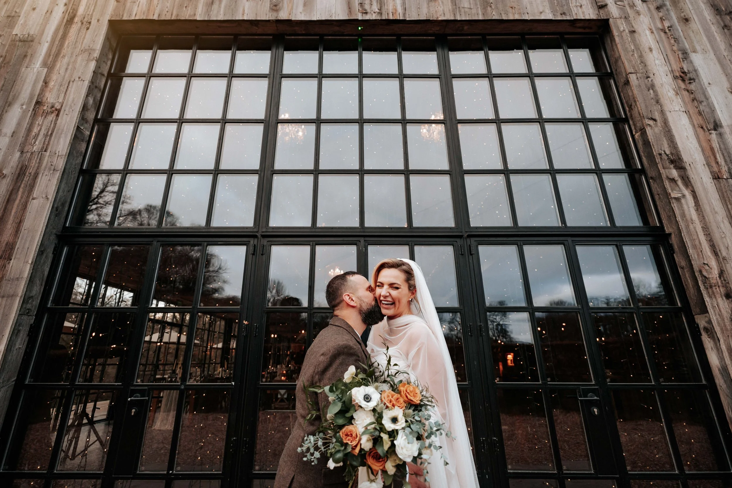 Legh & Abbie -- Hidden River Barn-350.jpg