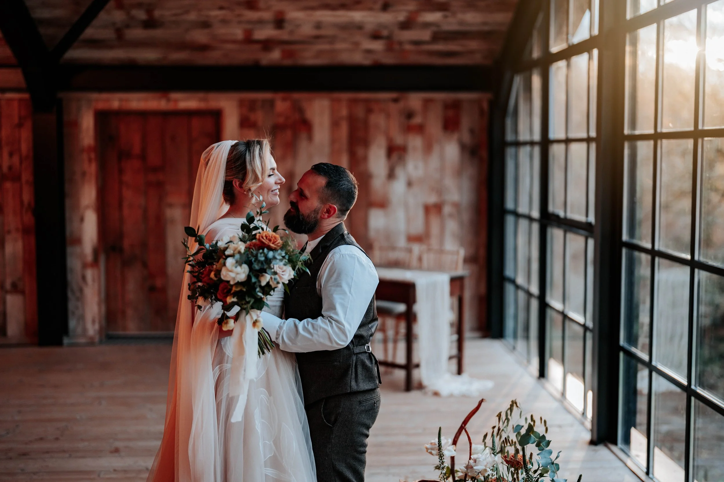 Legh & Abbie -- Hidden River Barn-366.jpg