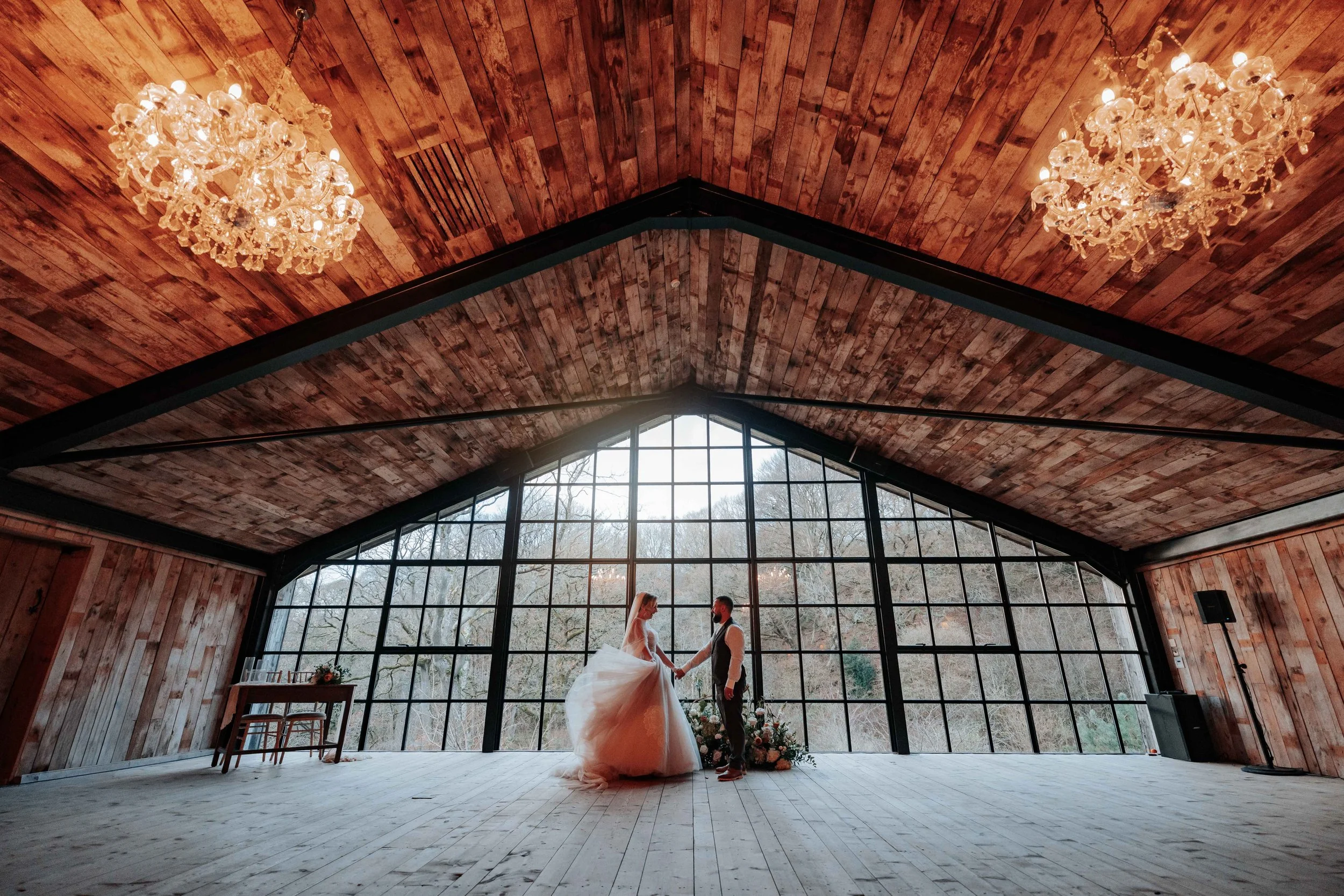 Legh & Abbie -- Hidden River Barn-373.jpg