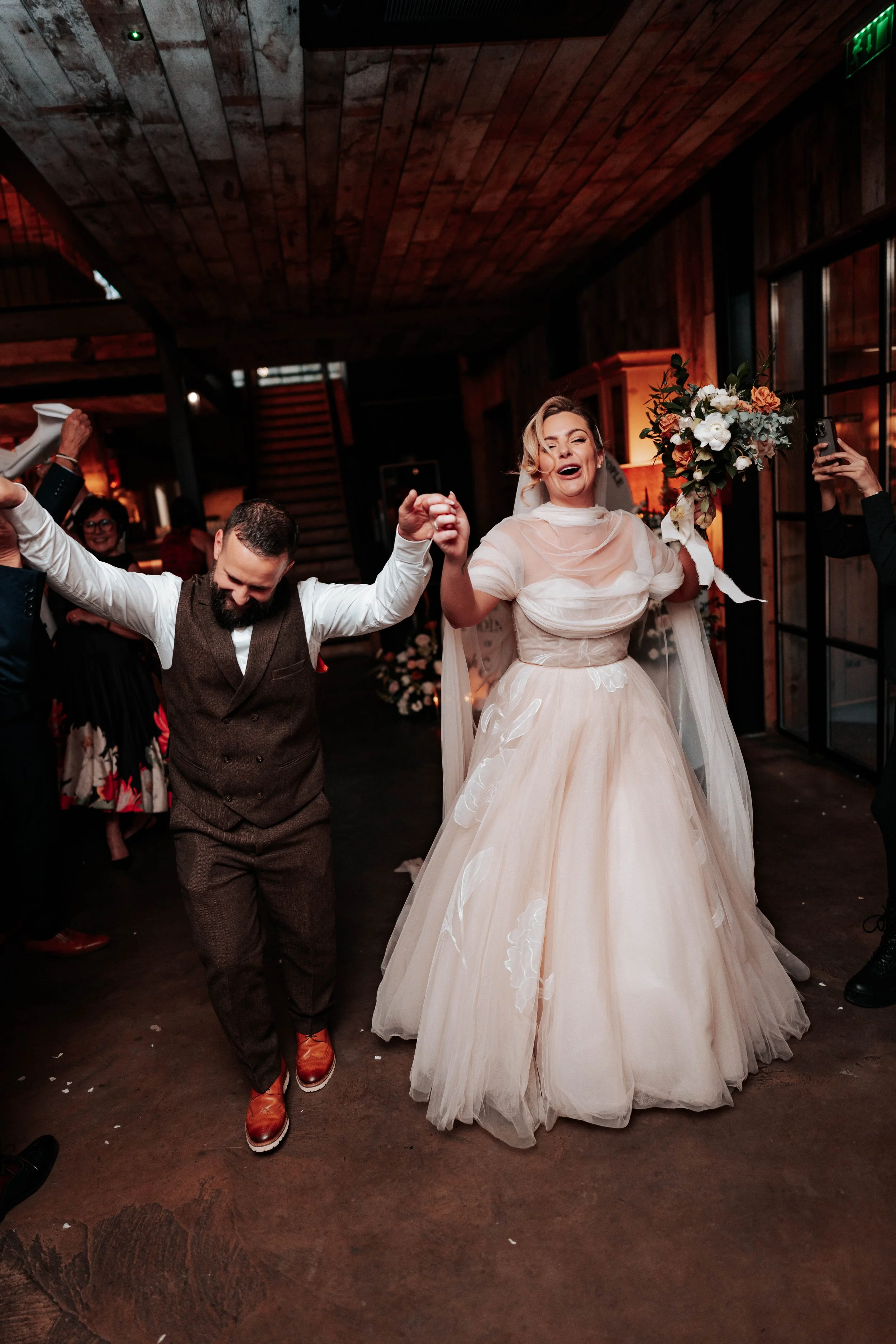 Legh & Abbie -- Hidden River Barn-384.jpg