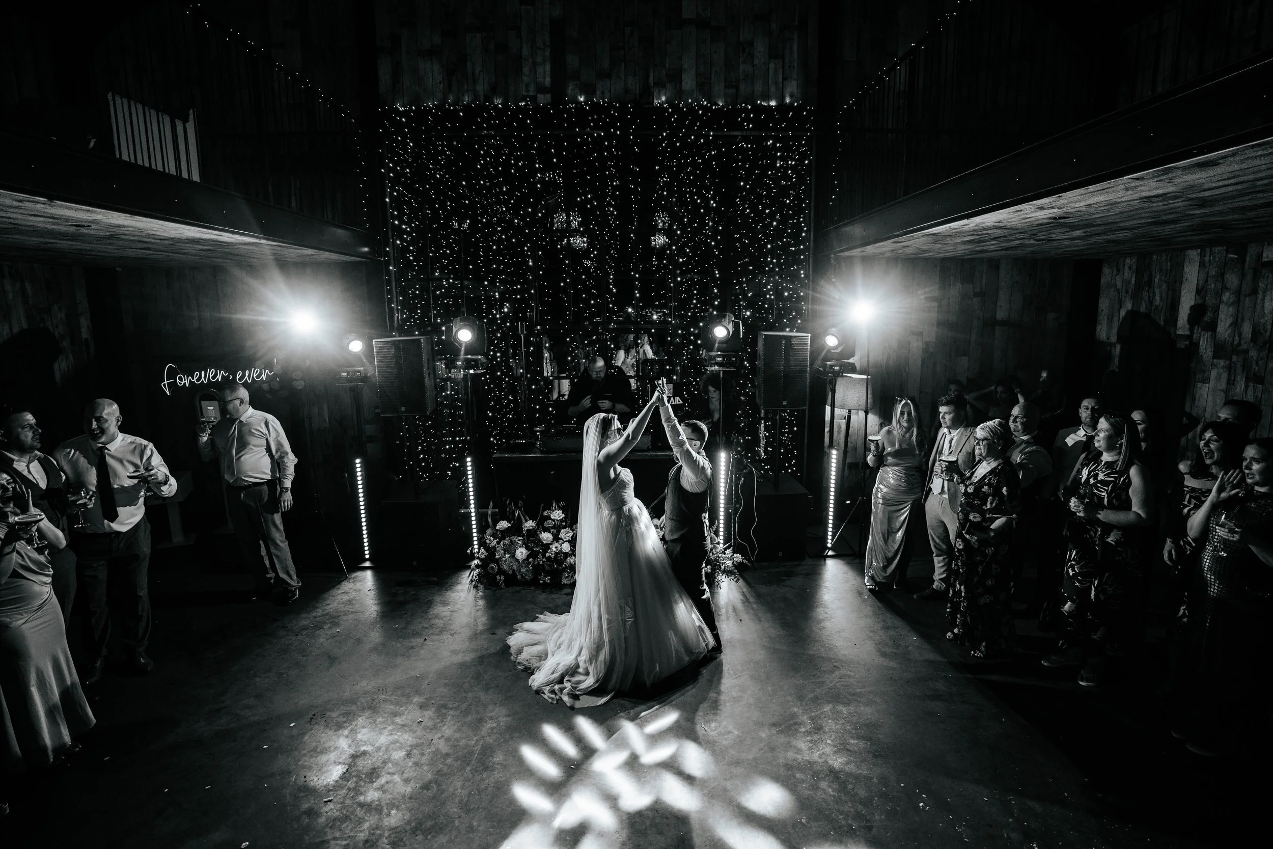 Legh & Abbie -- Hidden River Barn-411.jpg