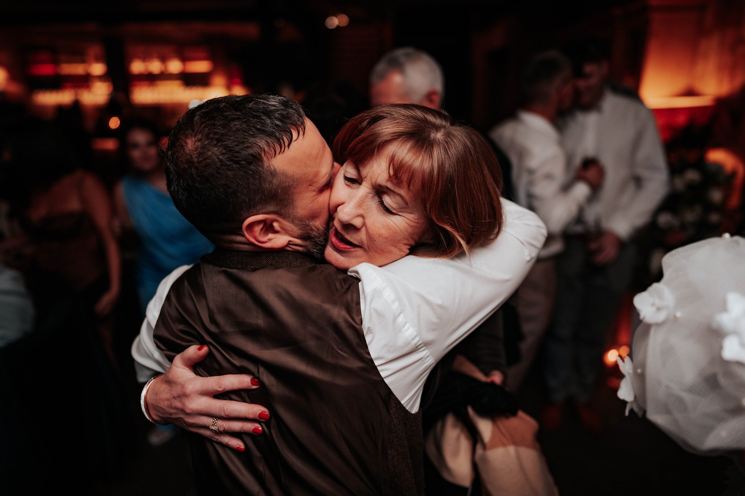 Legh & Abbie -- Hidden River Barn-476.jpg