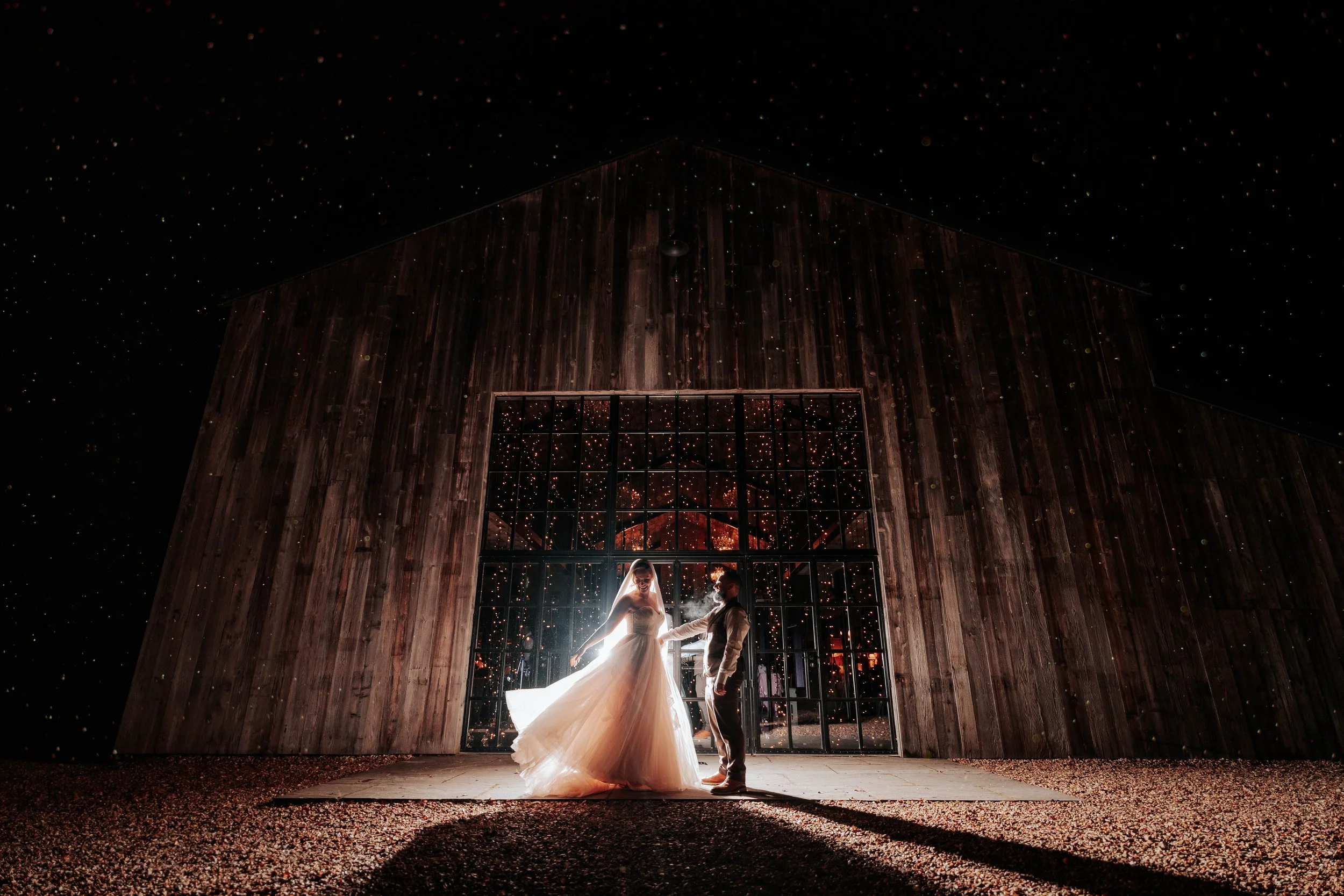 Legh & Abbie -- Hidden River Barn-524.jpg