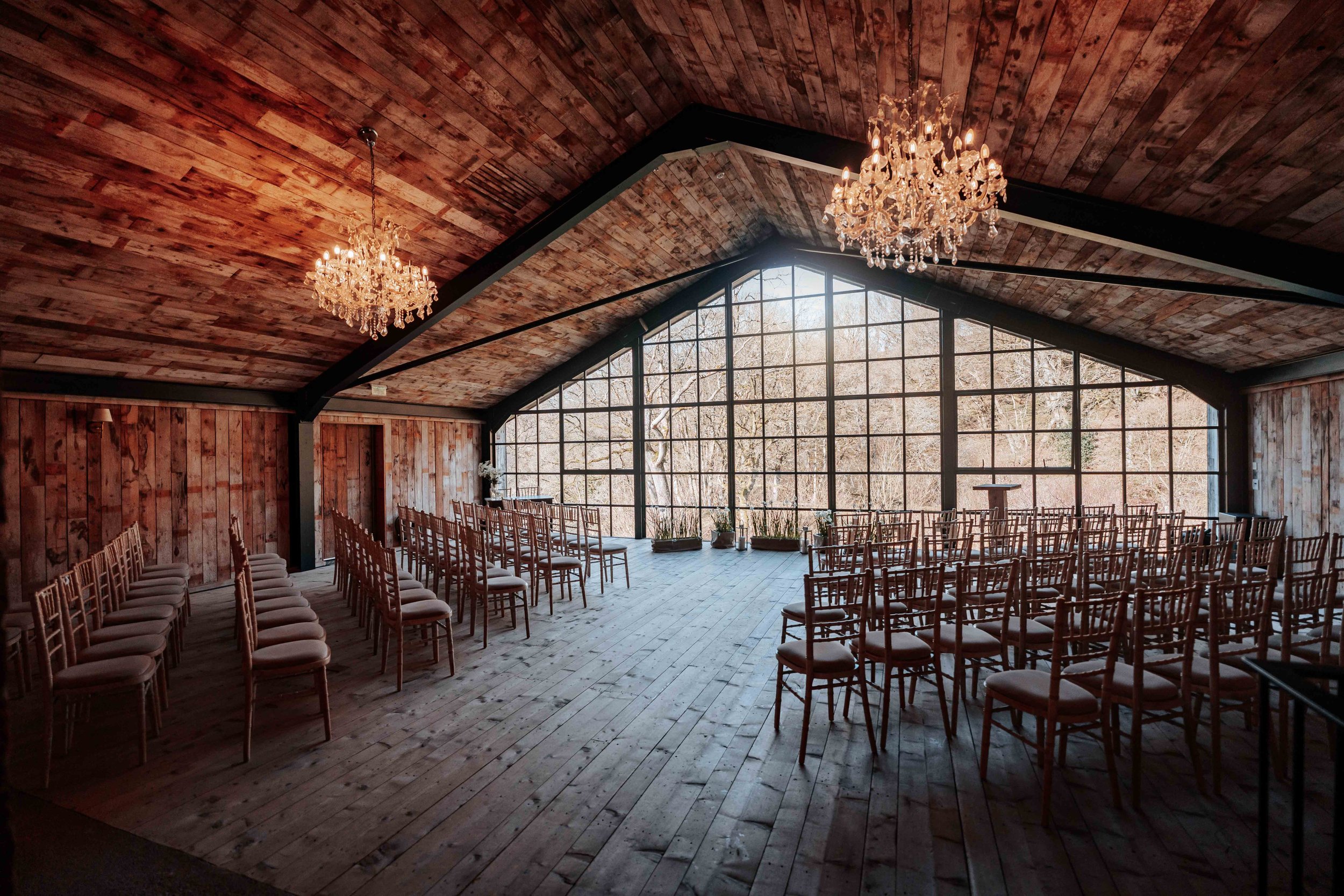 Harry & Olivia -- Hidden River Barn-10.jpg