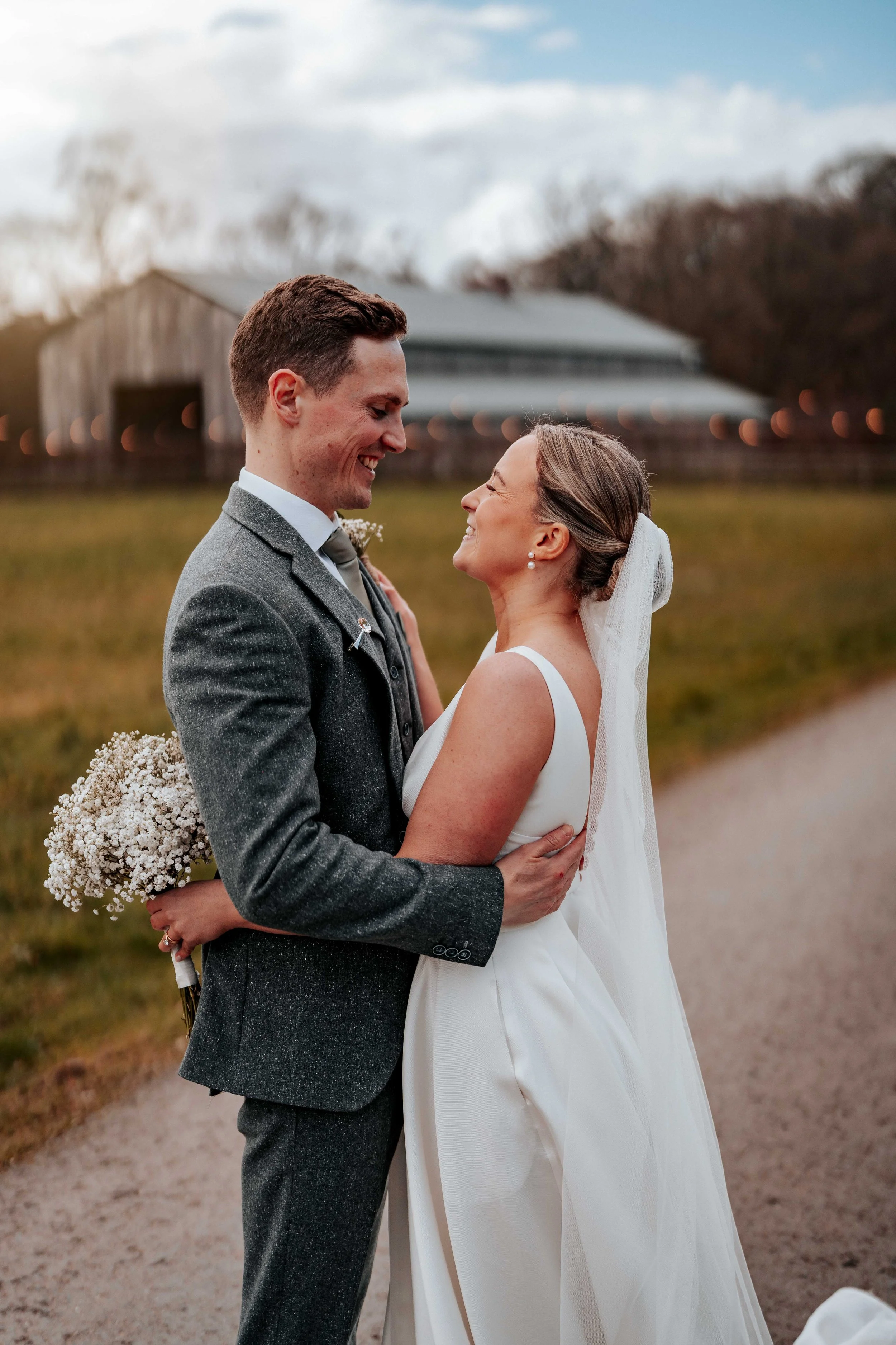 Harry & Olivia -- Hidden River Barn-210.jpg