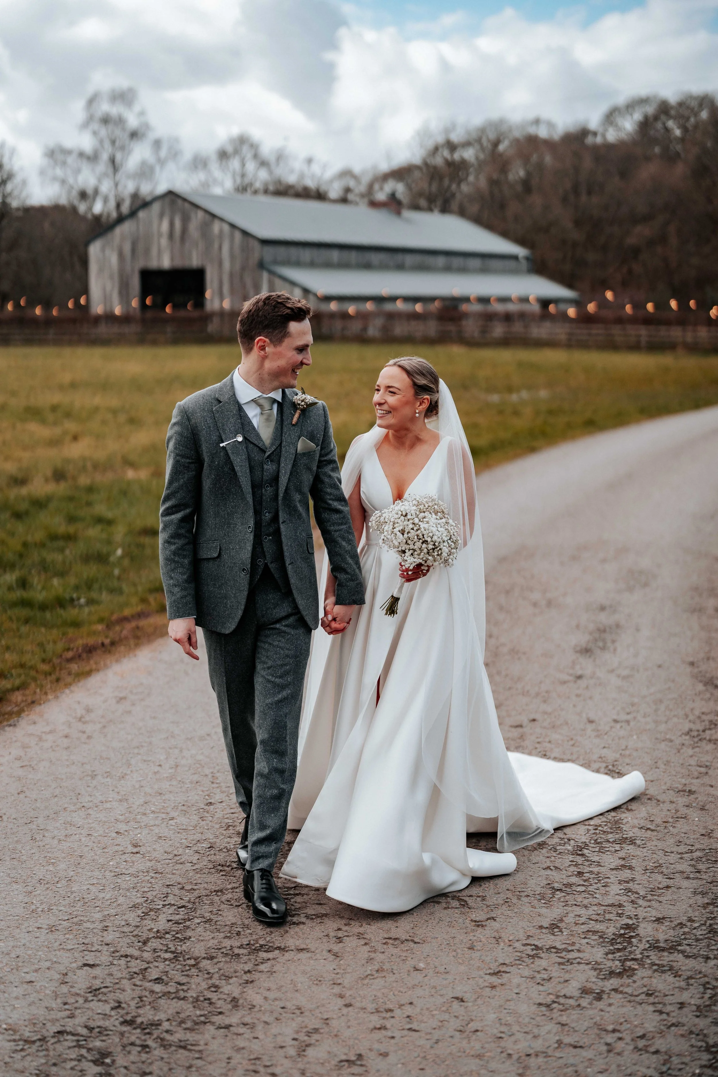 Harry & Olivia -- Hidden River Barn-214.jpg