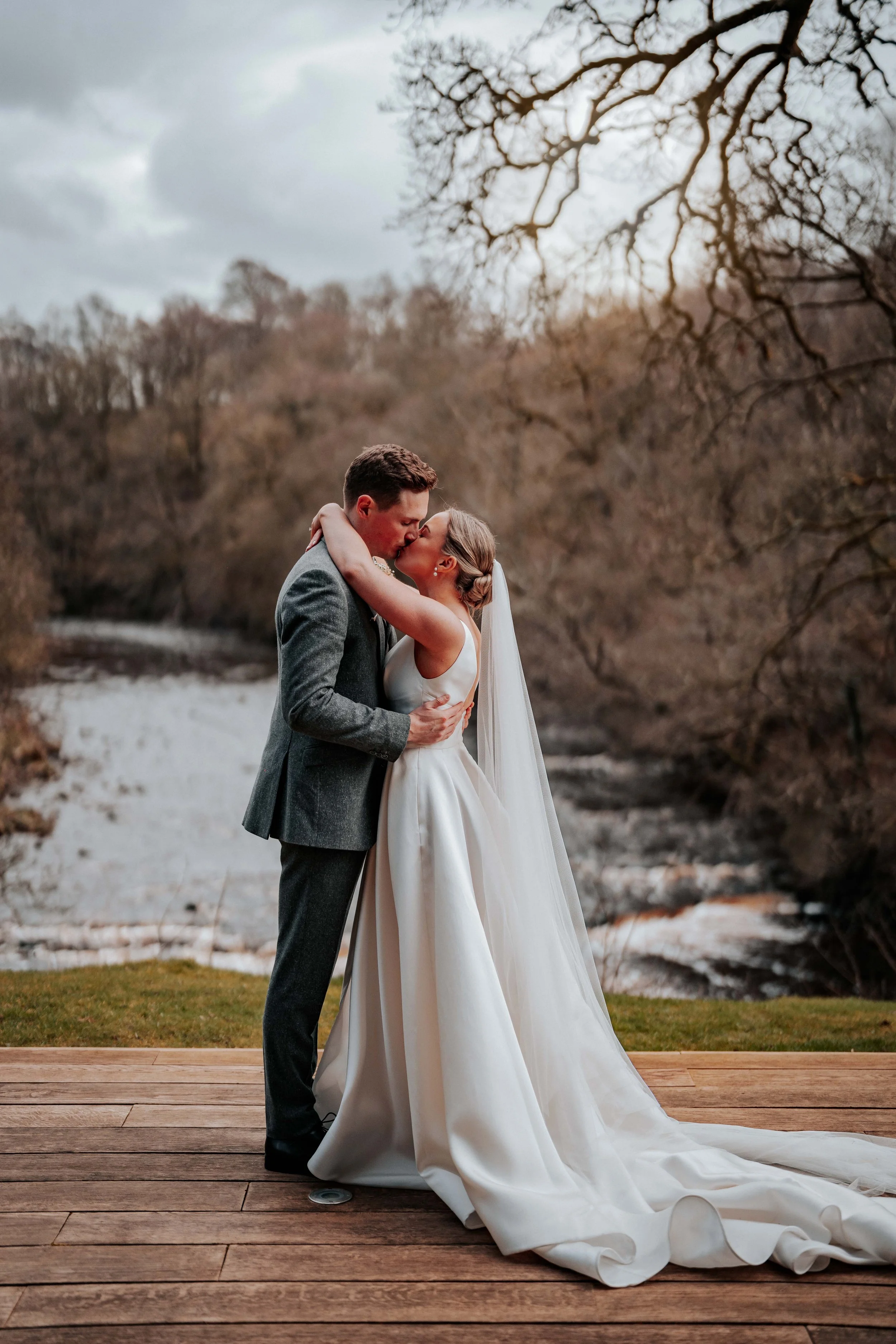 Harry & Olivia -- Hidden River Barn-224.jpg